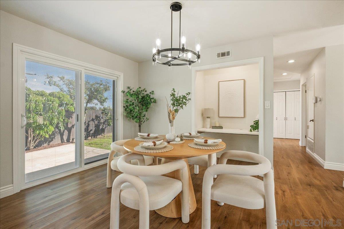 Detail Gallery Image 9 of 32 For 2705  Kobe Dr, San Diego,  CA 92123 - 4 Beds | 2 Baths