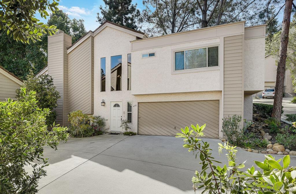 Front Image Thumbnail for SD260003736