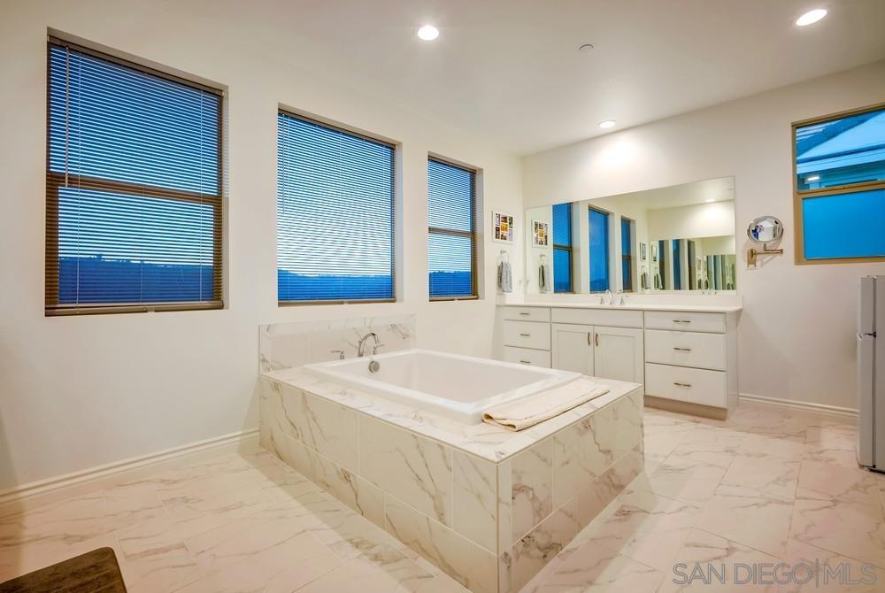 Detail Gallery Image 27 of 58 For 35828  Blue Breton Dr, Fallbrook,  CA 92028 - 4 Beds | 3/1 Baths