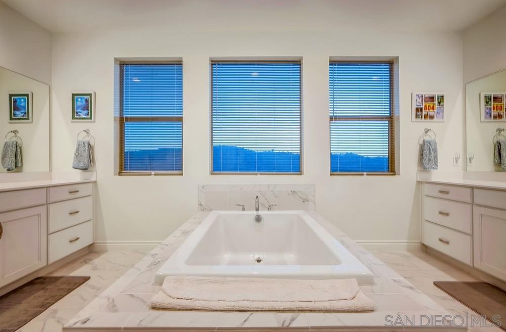 Detail Gallery Image 28 of 58 For 35828  Blue Breton Dr, Fallbrook,  CA 92028 - 4 Beds | 3/1 Baths