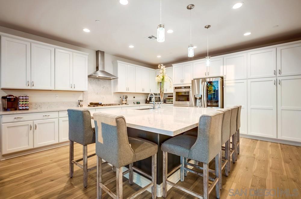 Detail Gallery Image 7 of 58 For 35828  Blue Breton Dr, Fallbrook,  CA 92028 - 4 Beds | 3/1 Baths