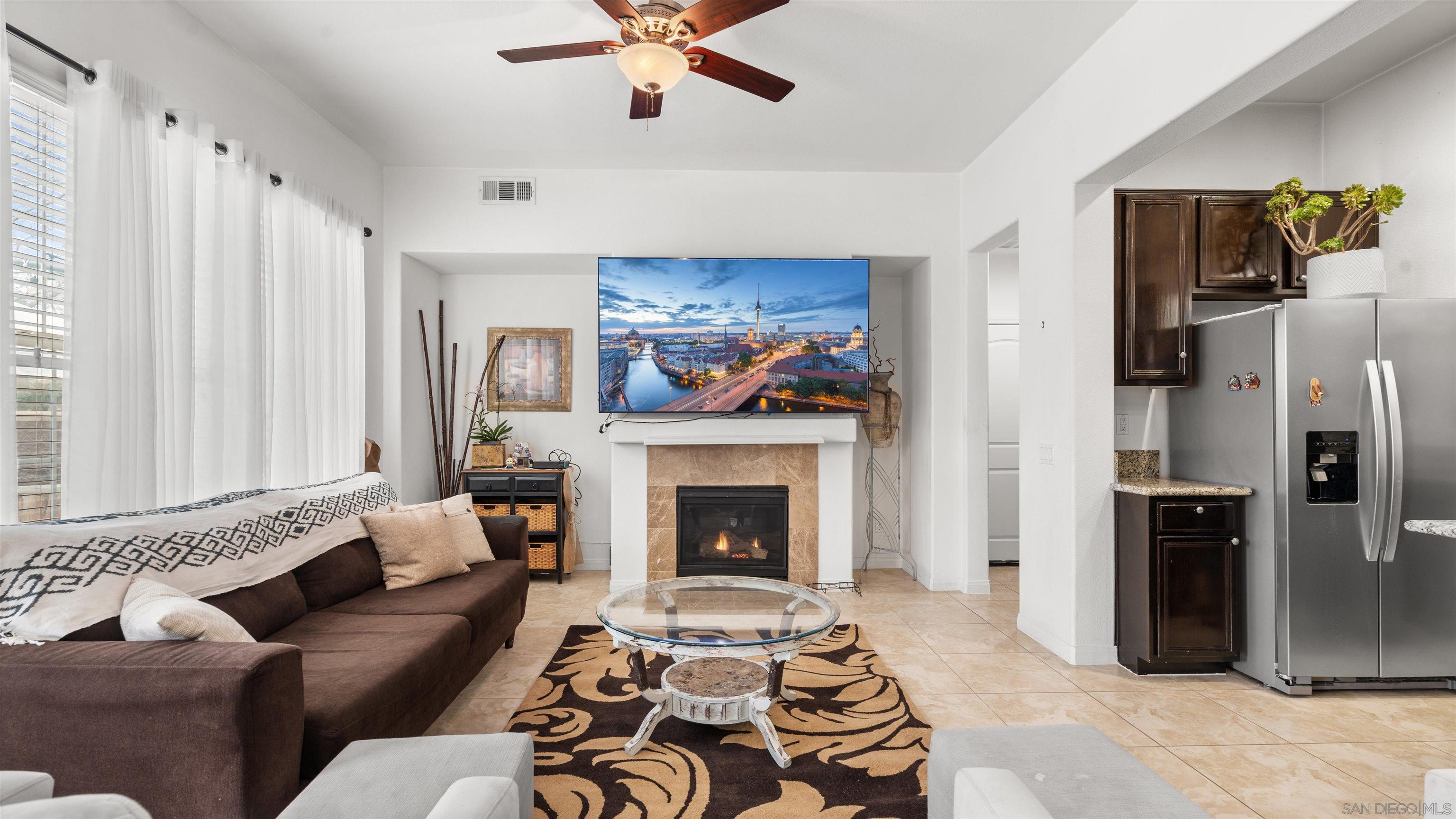 Detail Gallery Image 11 of 45 For 1613  Jones St, Chula Vista,  CA 91913 - 4 Beds | 2/1 Baths