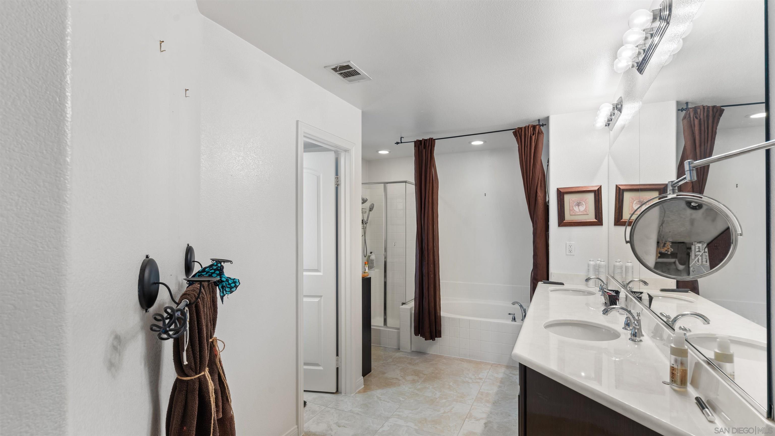 Detail Gallery Image 21 of 45 For 1613  Jones St, Chula Vista,  CA 91913 - 4 Beds | 2/1 Baths