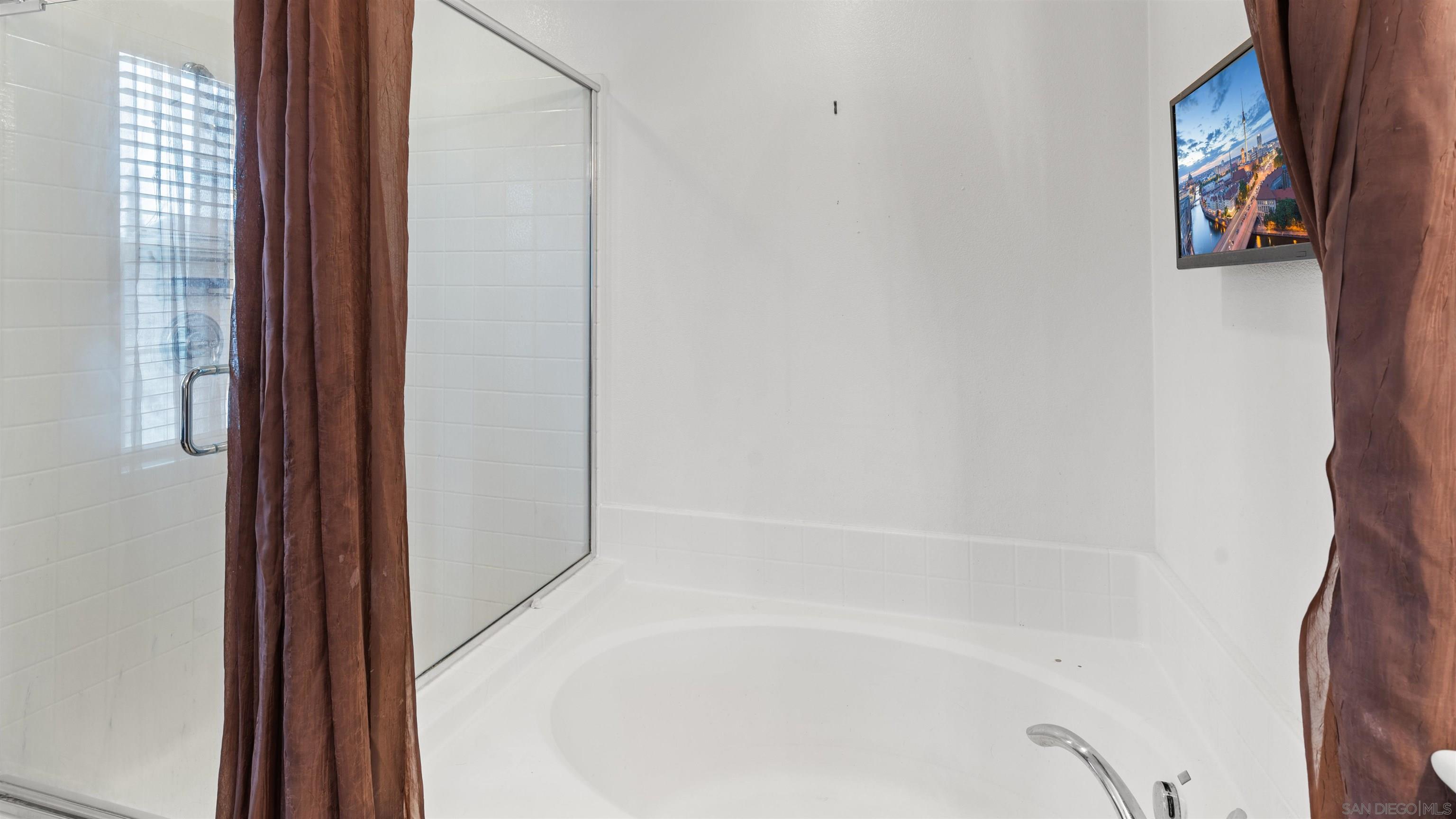 Detail Gallery Image 25 of 45 For 1613  Jones St, Chula Vista,  CA 91913 - 4 Beds | 2/1 Baths