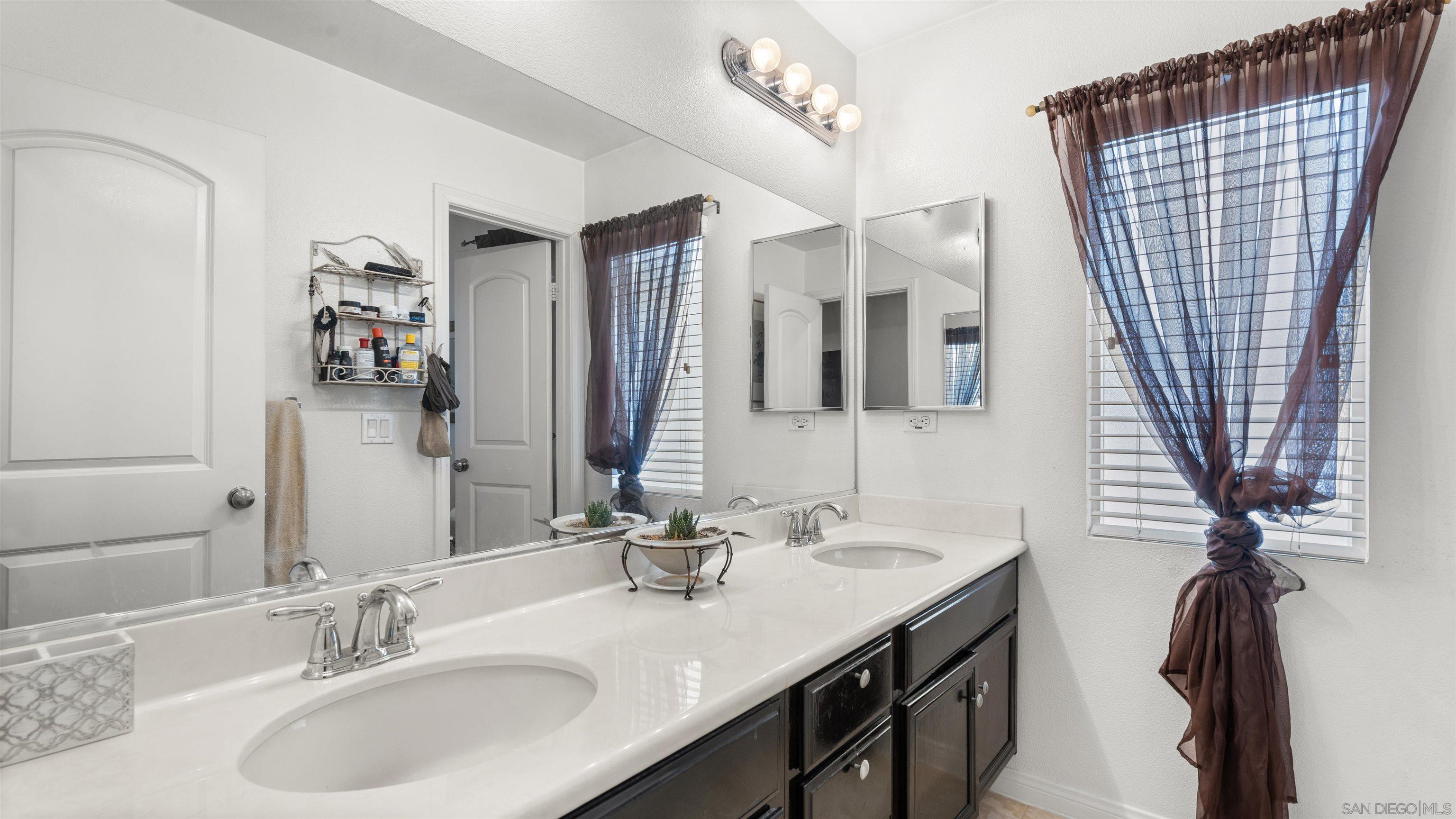 Detail Gallery Image 30 of 45 For 1613  Jones St, Chula Vista,  CA 91913 - 4 Beds | 2/1 Baths