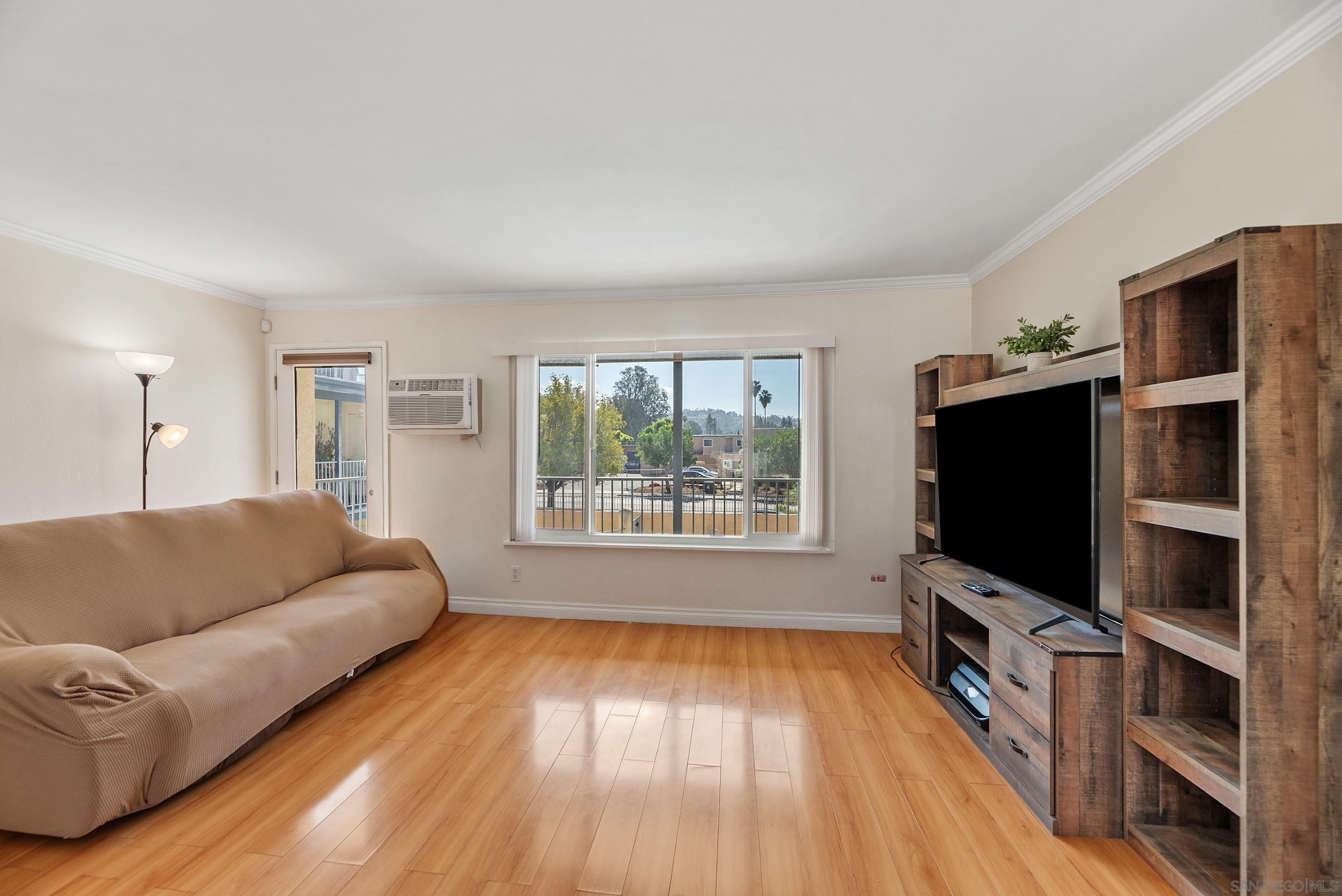 Detail Gallery Image 3 of 30 For 732 E Lexington  #19,  El Cajon,  CA 92020 - 2 Beds | 1 Baths