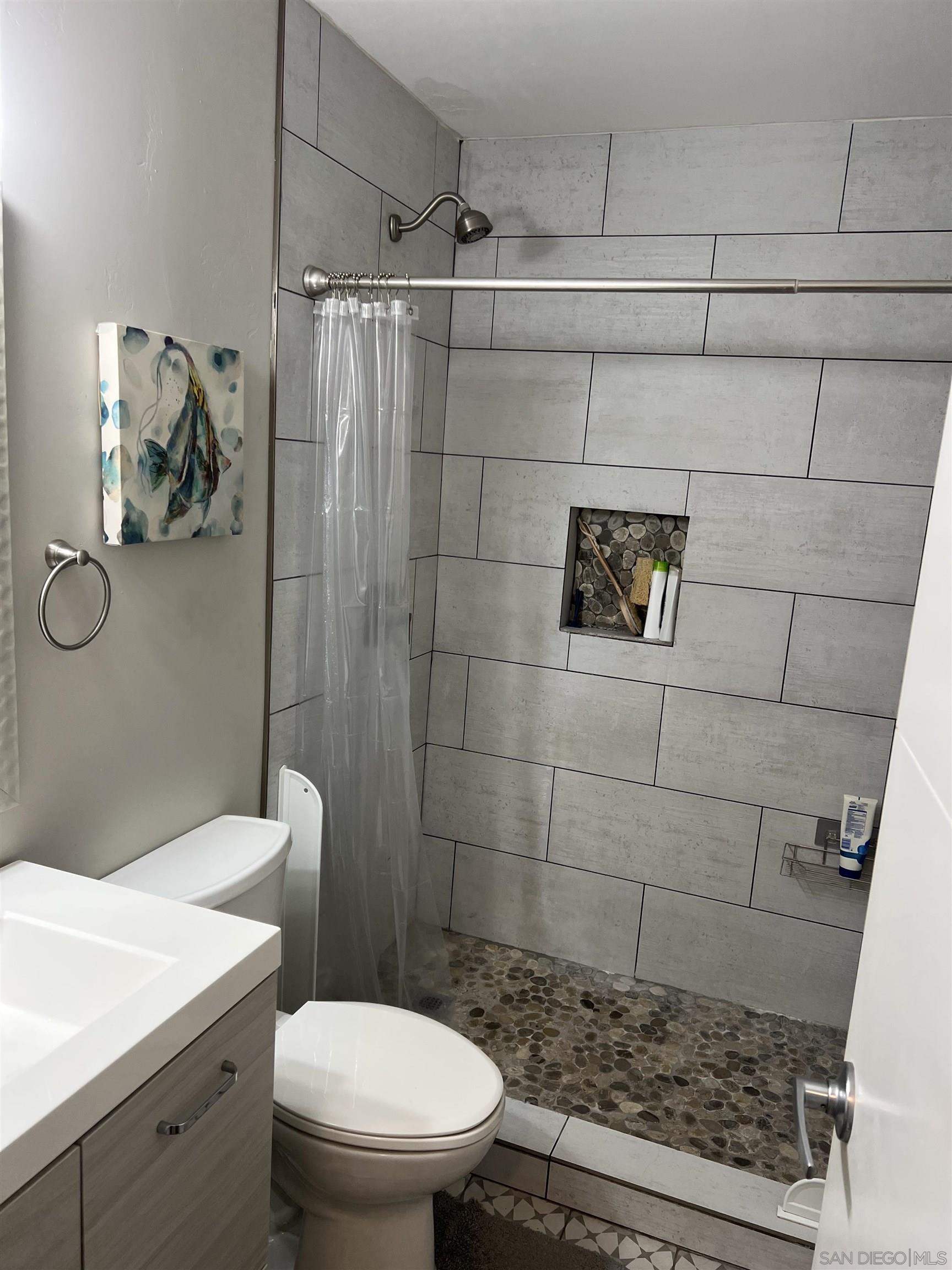 Detail Gallery Image 11 of 18 For 3822  Conrad Ave, San Diego,  CA 92117 - 4 Beds | 2 Baths