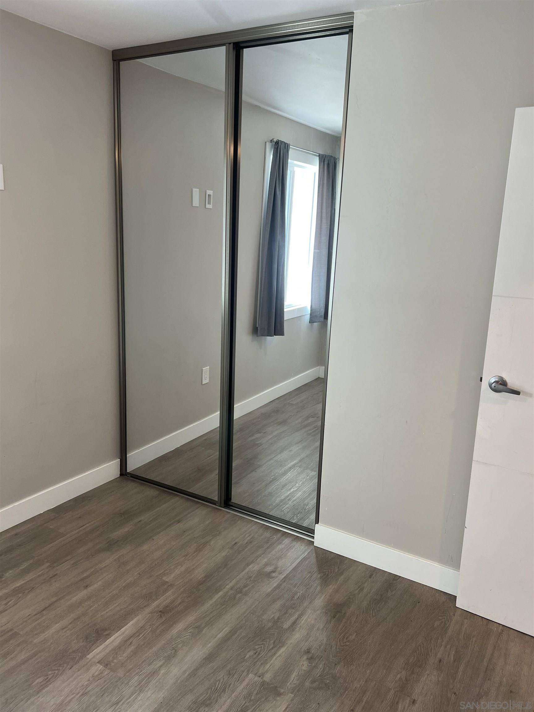 Detail Gallery Image 10 of 18 For 3822  Conrad Ave, San Diego,  CA 92117 - 4 Beds | 2 Baths