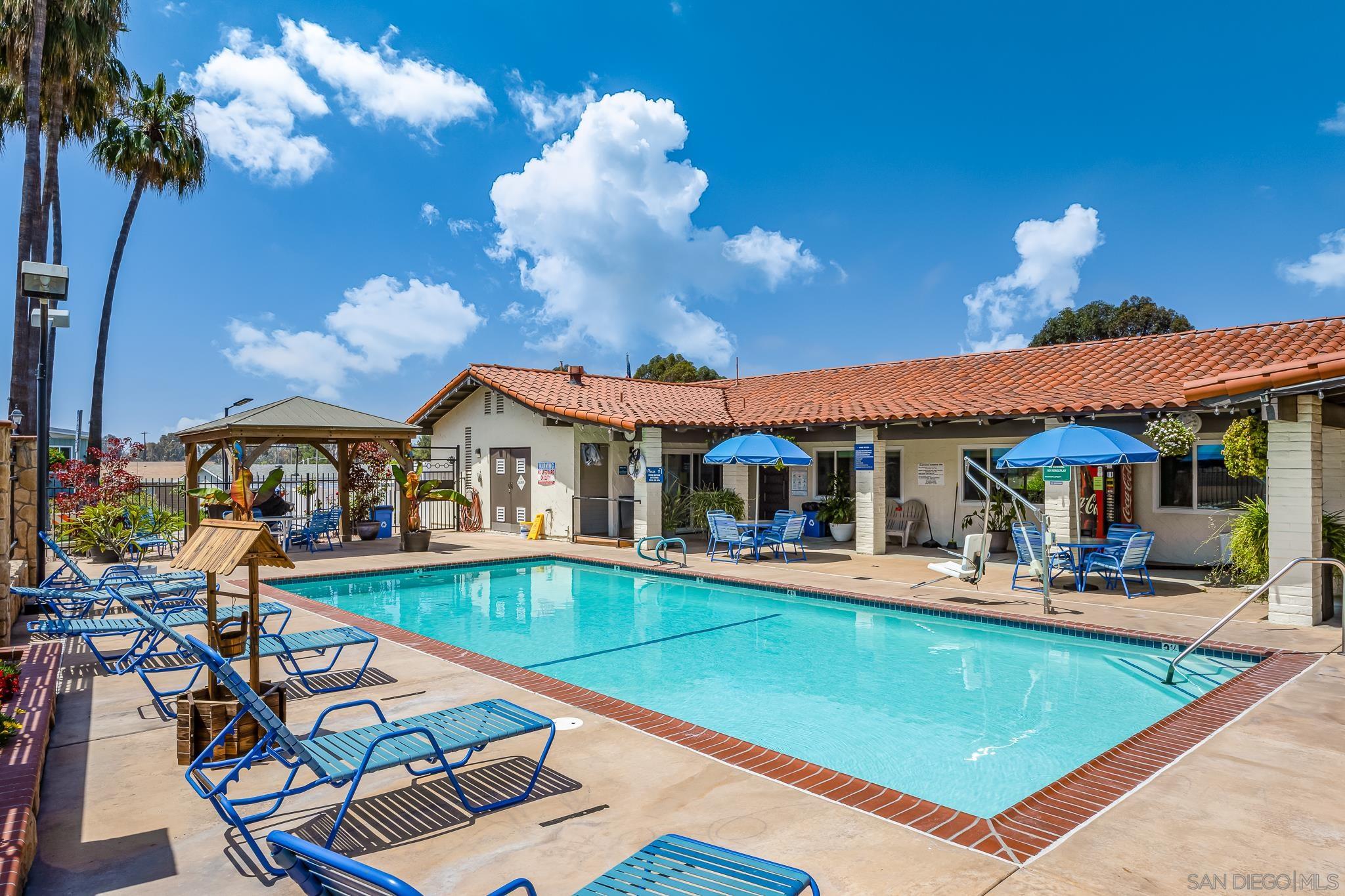 Detail Gallery Image 28 of 44 For 1815  Sweetwater Rd  #SPC 121,  Spring Valley,  CA 91977 - 2 Beds | 2 Baths