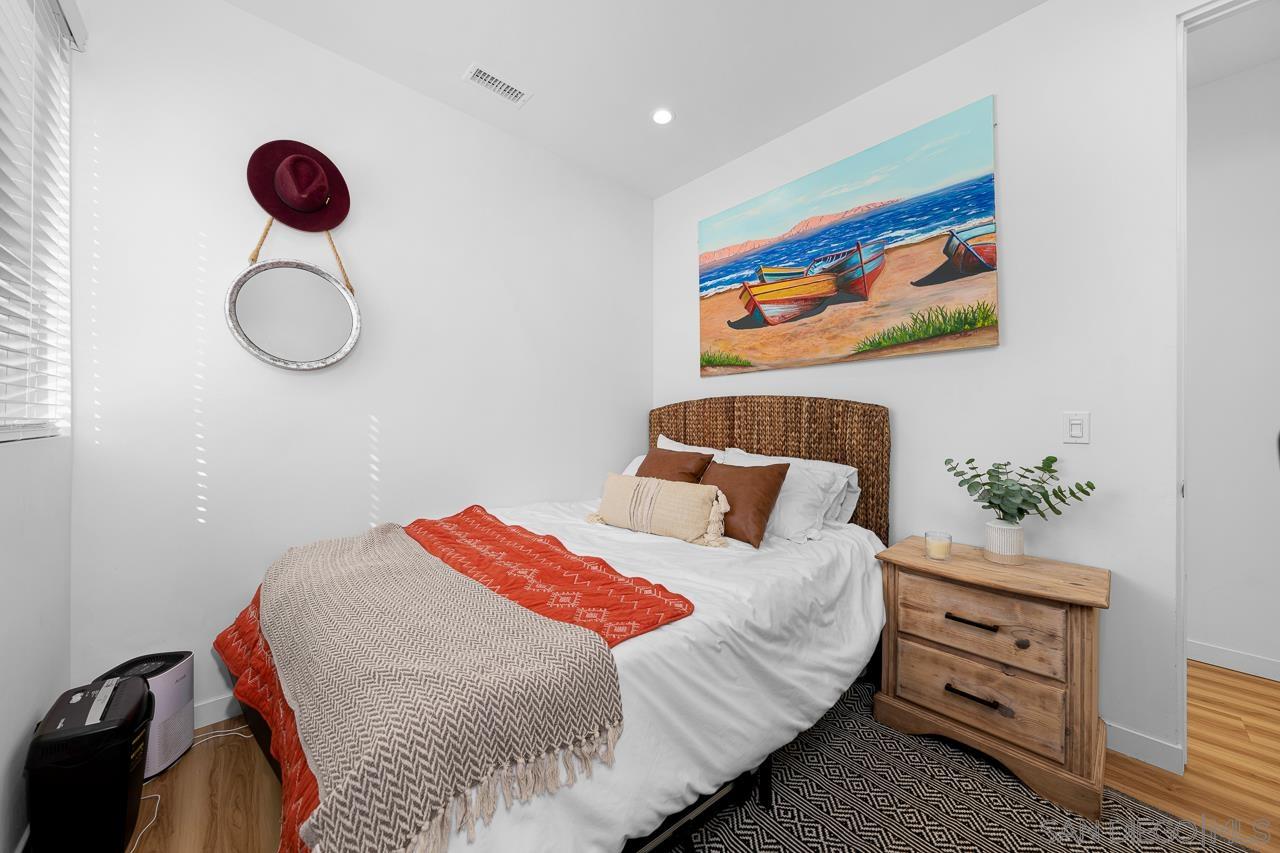 Detail Gallery Image 39 of 47 For 1166  Holly  3, Imperial Beach,  CA 91932 - 4 Beds | 2/1 Baths