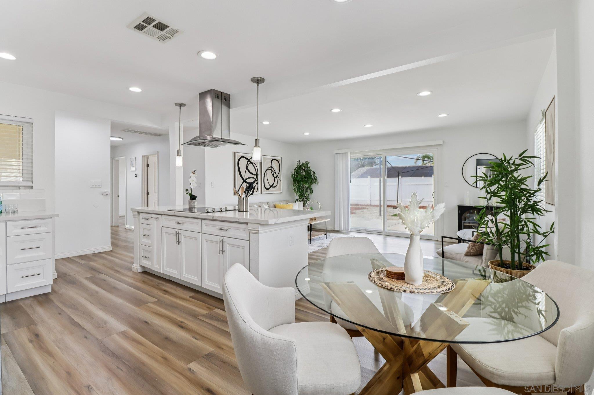 Detail Gallery Image 12 of 37 For 4106  Dellwood St, San Diego,  CA 92111 - 3 Beds | 2 Baths