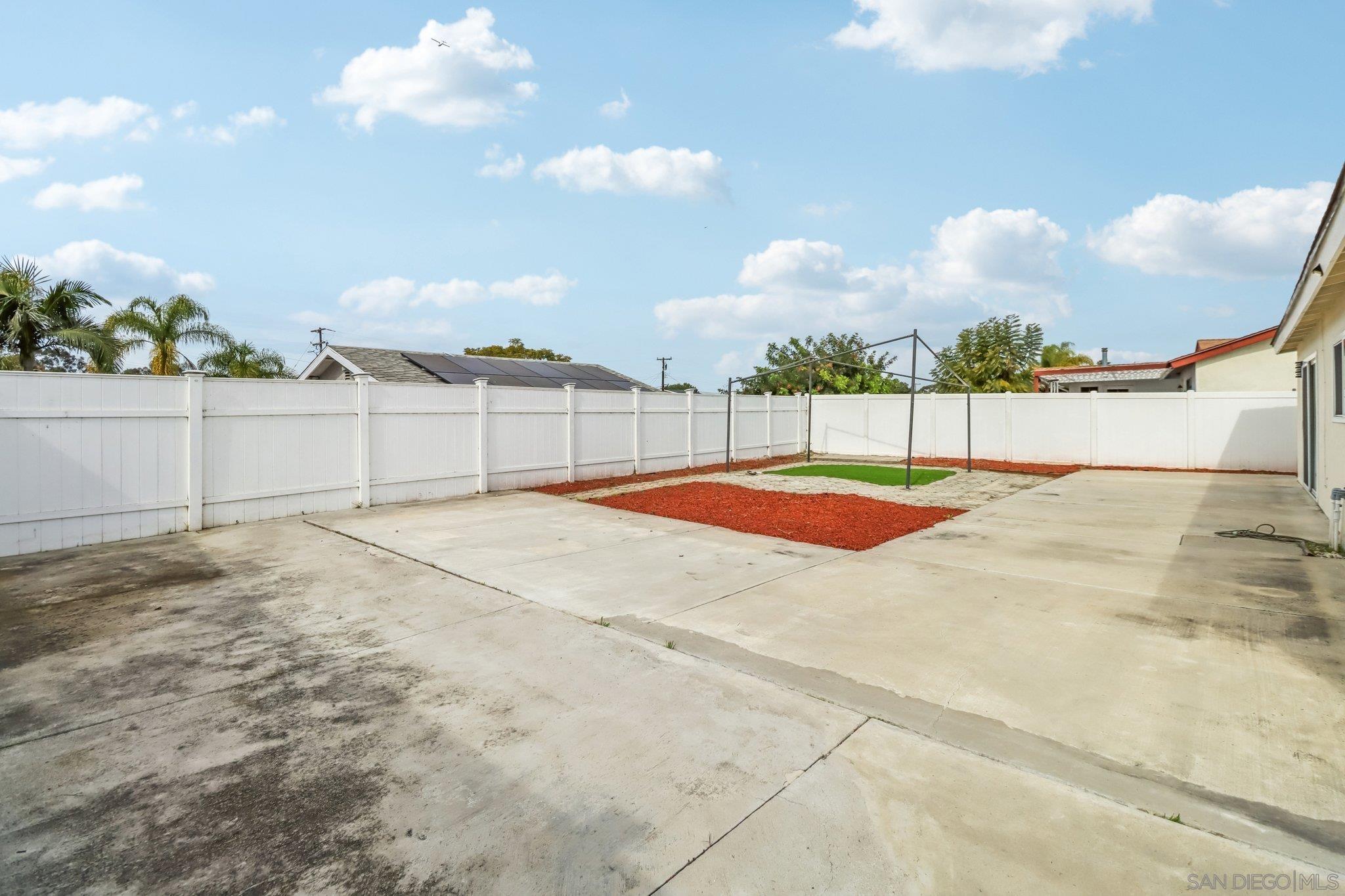 Detail Gallery Image 34 of 37 For 4106  Dellwood St, San Diego,  CA 92111 - 3 Beds | 2 Baths