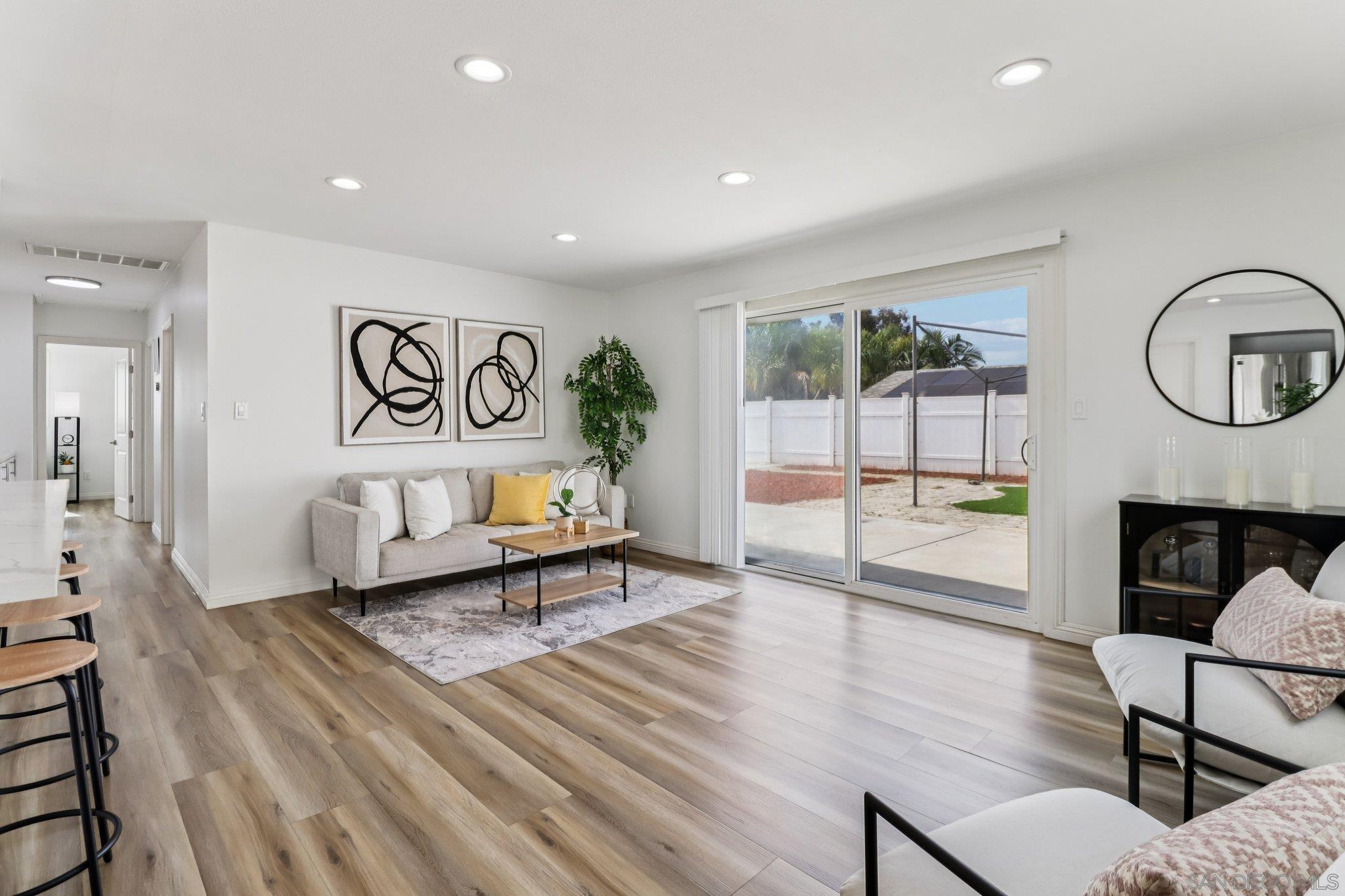 Detail Gallery Image 8 of 37 For 4106  Dellwood St, San Diego,  CA 92111 - 3 Beds | 2 Baths