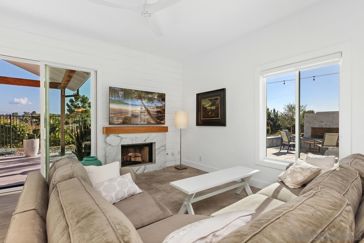 Detail Gallery Image 17 of 66 For 1734  Countryside Dr, Vista,  CA 92081 - 3 Beds | 2 Baths