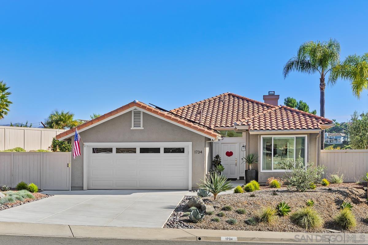 Detail Gallery Image 3 of 66 For 1734  Countryside Dr, Vista,  CA 92081 - 3 Beds | 2 Baths
