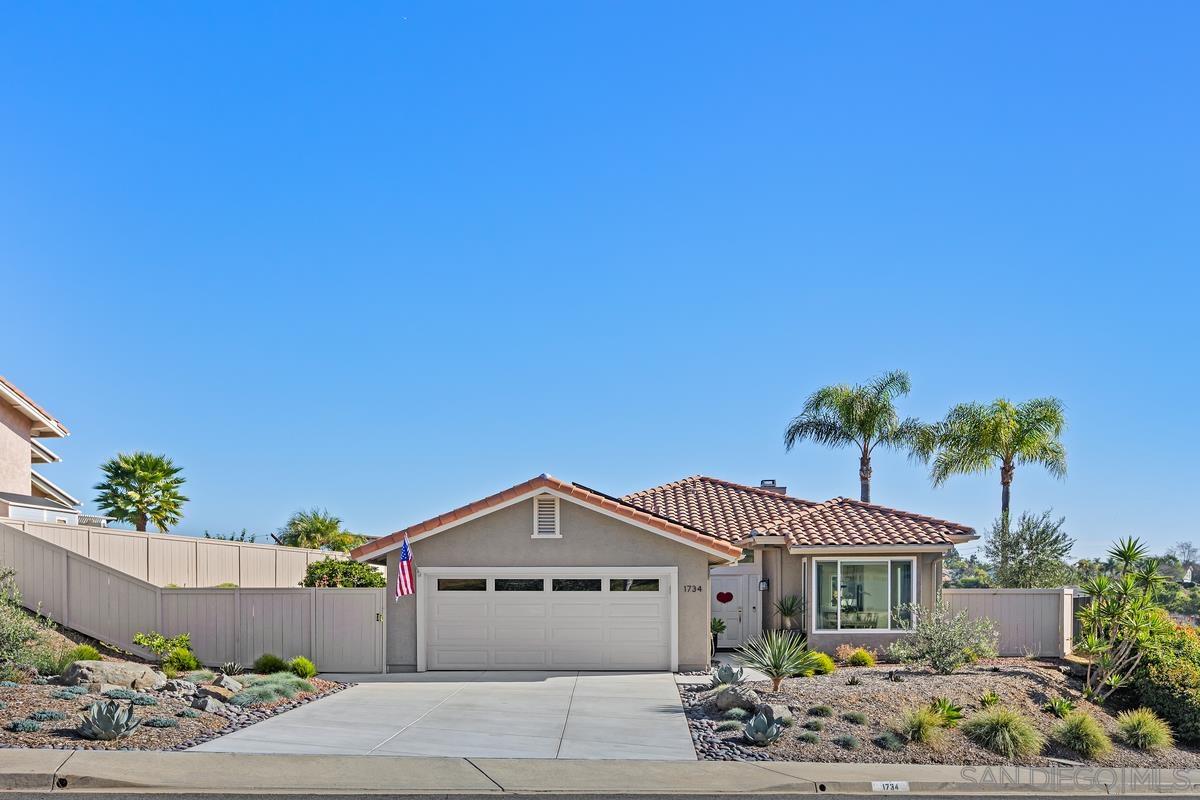 Detail Gallery Image 4 of 66 For 1734  Countryside Dr, Vista,  CA 92081 - 3 Beds | 2 Baths
