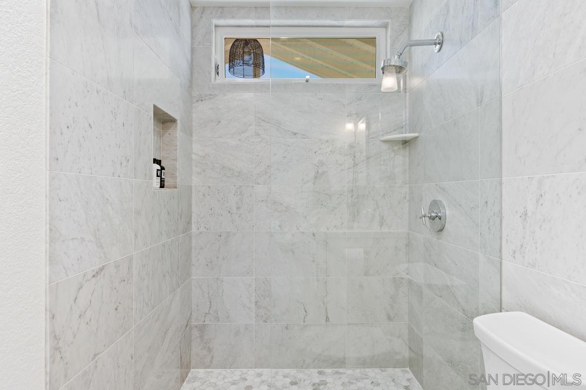 Detail Gallery Image 32 of 66 For 1734  Countryside Dr, Vista,  CA 92081 - 3 Beds | 2 Baths