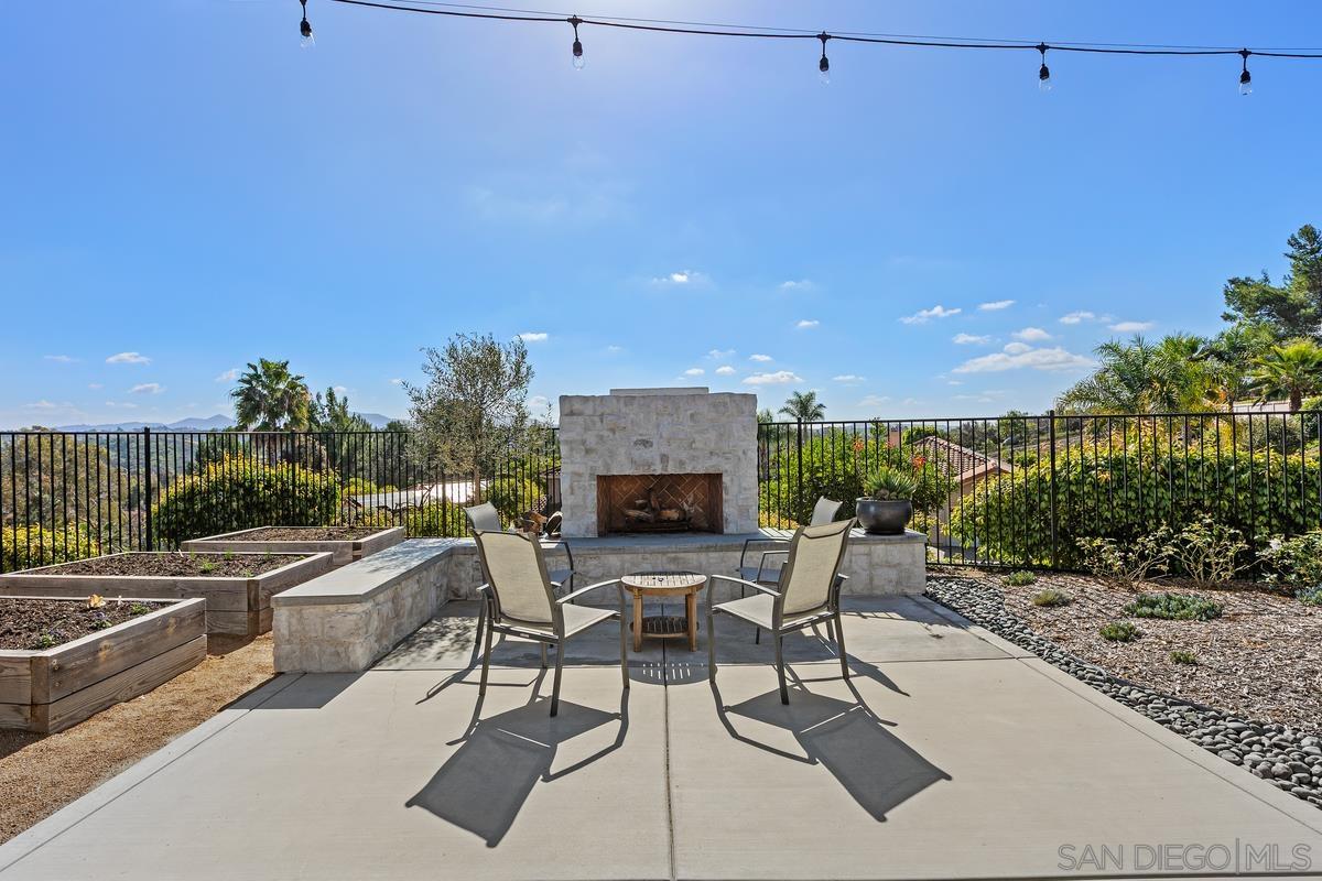 Detail Gallery Image 44 of 66 For 1734  Countryside Dr, Vista,  CA 92081 - 3 Beds | 2 Baths