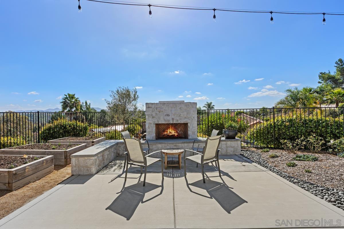 Detail Gallery Image 45 of 66 For 1734  Countryside Dr, Vista,  CA 92081 - 3 Beds | 2 Baths