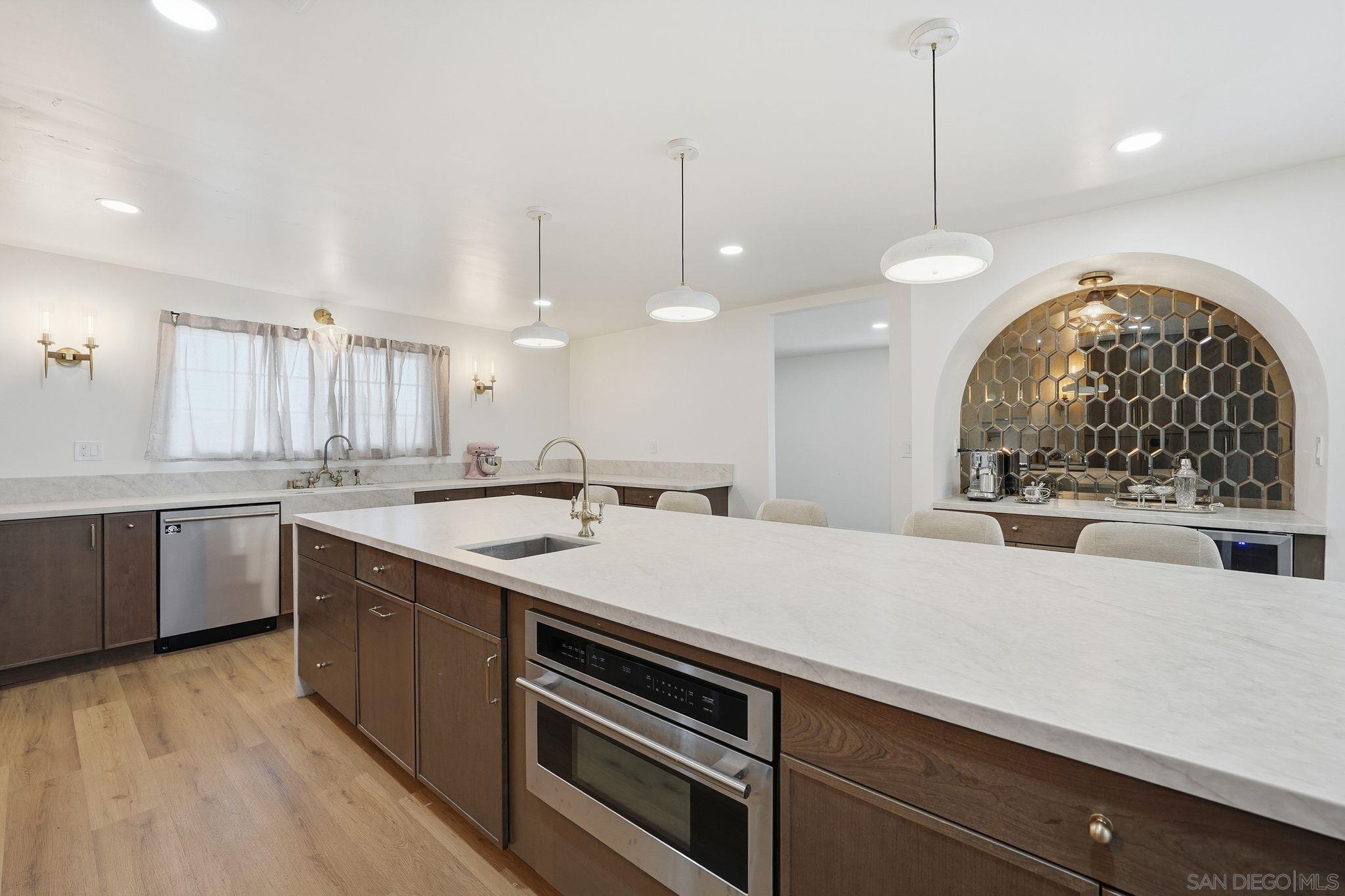 Detail Gallery Image 11 of 73 For 82  Second Ave, Chula Vista,  CA 91910 - 5 Beds | 4 Baths