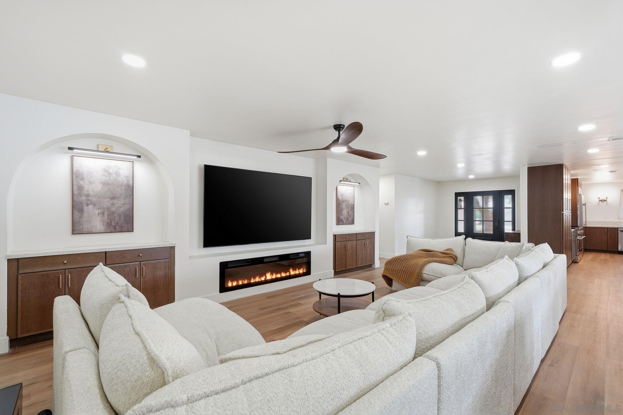 Detail Gallery Image 16 of 73 For 82  Second Ave, Chula Vista,  CA 91910 - 5 Beds | 4 Baths