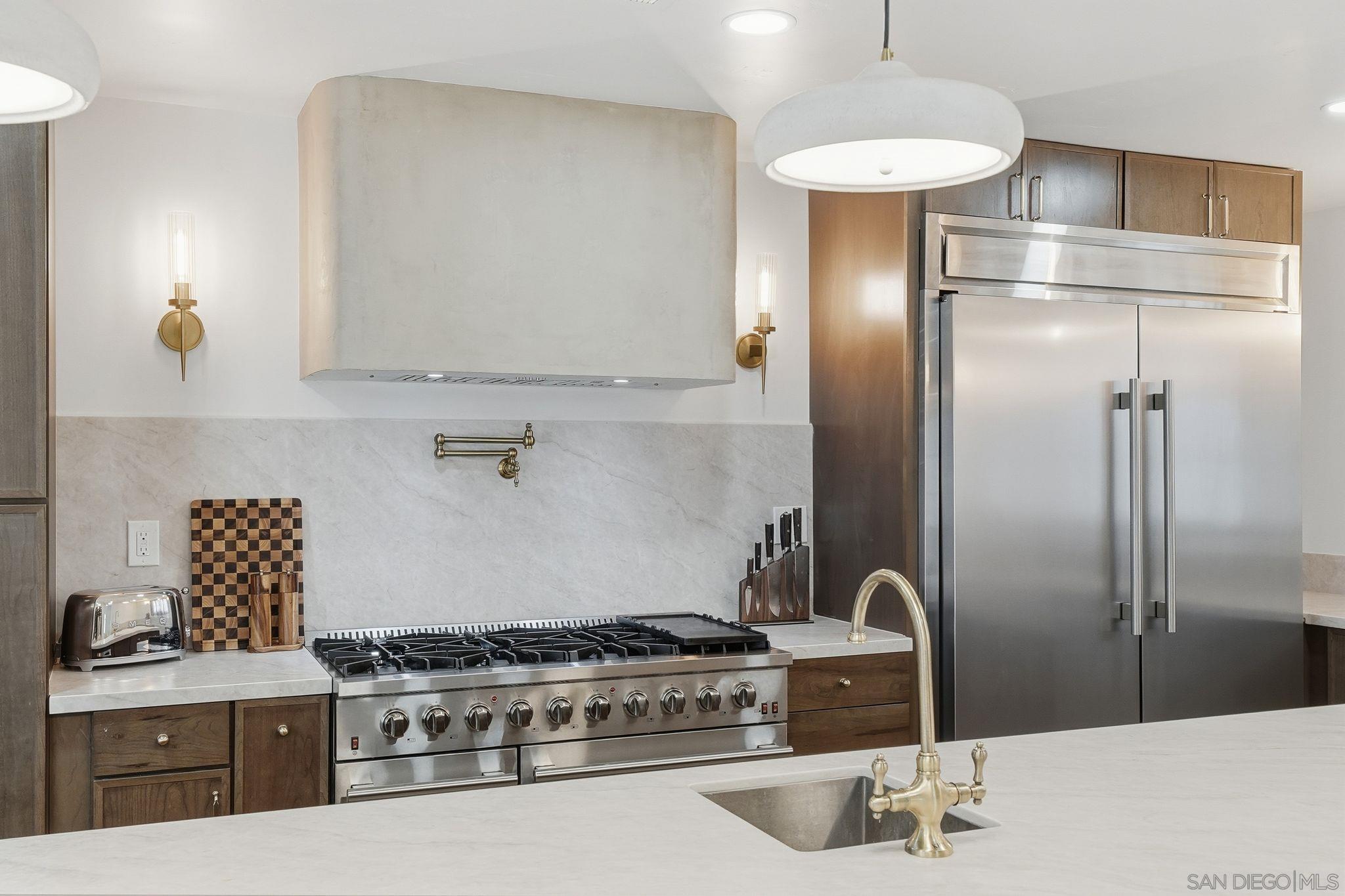 Detail Gallery Image 17 of 73 For 82  Second Ave, Chula Vista,  CA 91910 - 5 Beds | 4 Baths