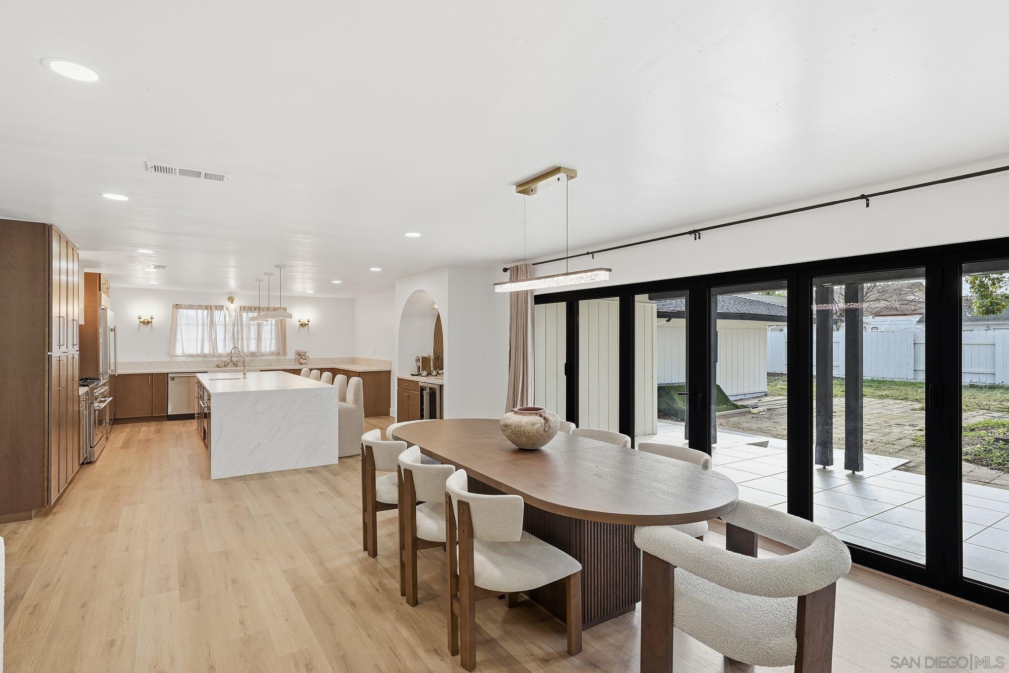 Detail Gallery Image 3 of 73 For 82  Second Ave, Chula Vista,  CA 91910 - 5 Beds | 4 Baths