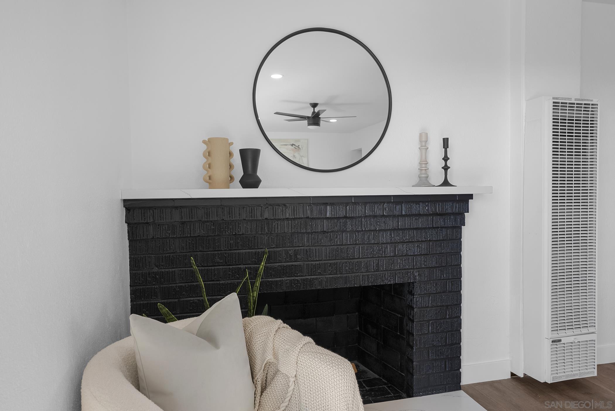 Detail Gallery Image 12 of 30 For San Onofre Ter, San Diego,  CA 92114 - 3 Beds | 2 Baths