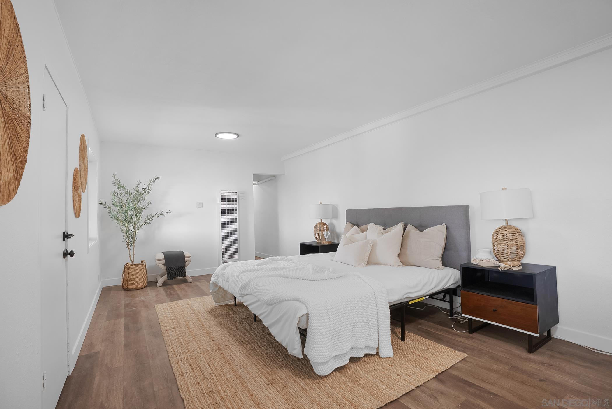 Detail Gallery Image 19 of 30 For San Onofre Ter, San Diego,  CA 92114 - 3 Beds | 2 Baths