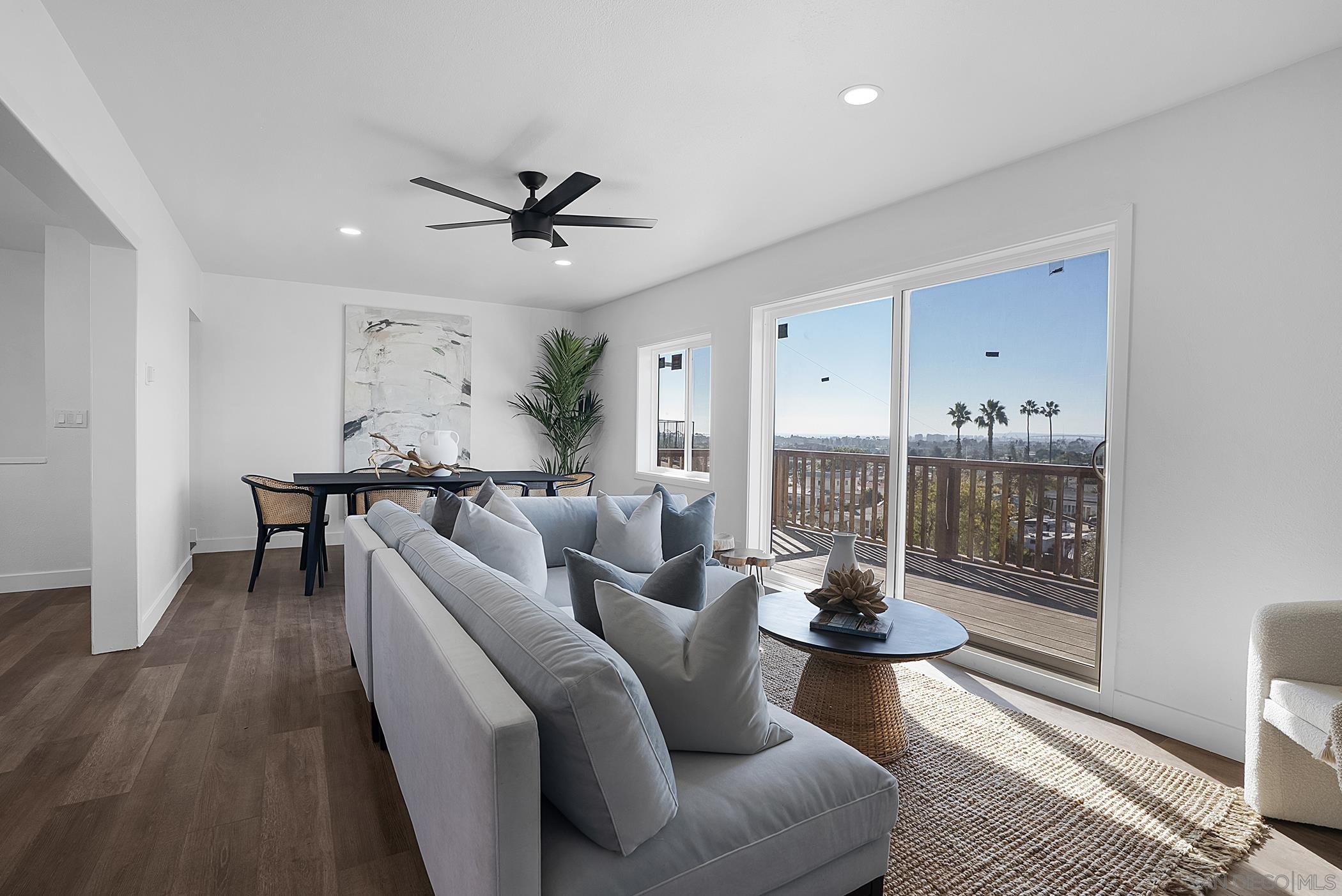 Detail Gallery Image 9 of 30 For San Onofre Ter, San Diego,  CA 92114 - 3 Beds | 2 Baths