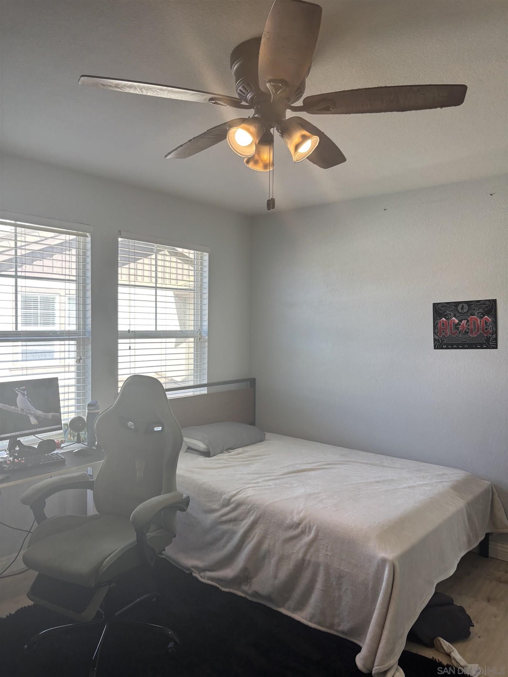 Detail Gallery Image 16 of 19 For 16934  Laurel Hill Ln  #154,  San Diego,  CA 92127 - 2 Beds | 2/1 Baths