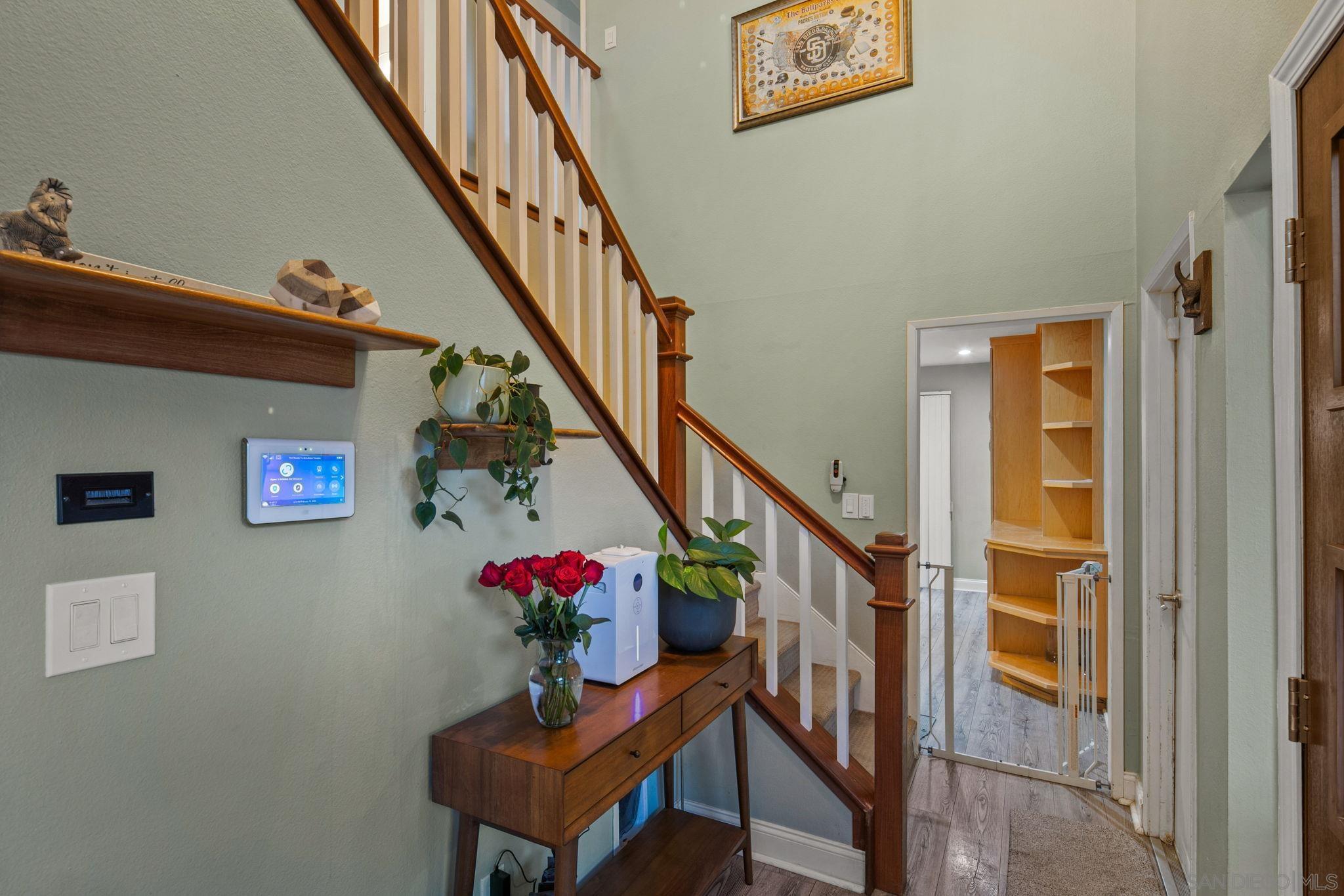 Detail Gallery Image 27 of 69 For 5134  Park Rim Dr., San Diego,  CA 92117 - 4 Beds | 2/1 Baths