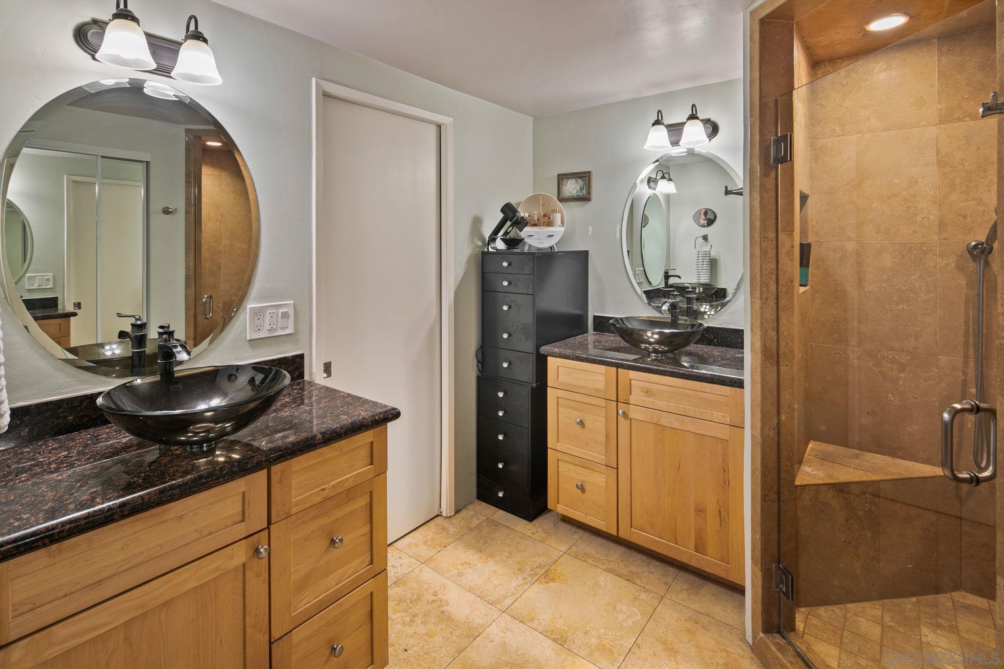 Detail Gallery Image 34 of 69 For 5134  Park Rim Dr., San Diego,  CA 92117 - 4 Beds | 2/1 Baths