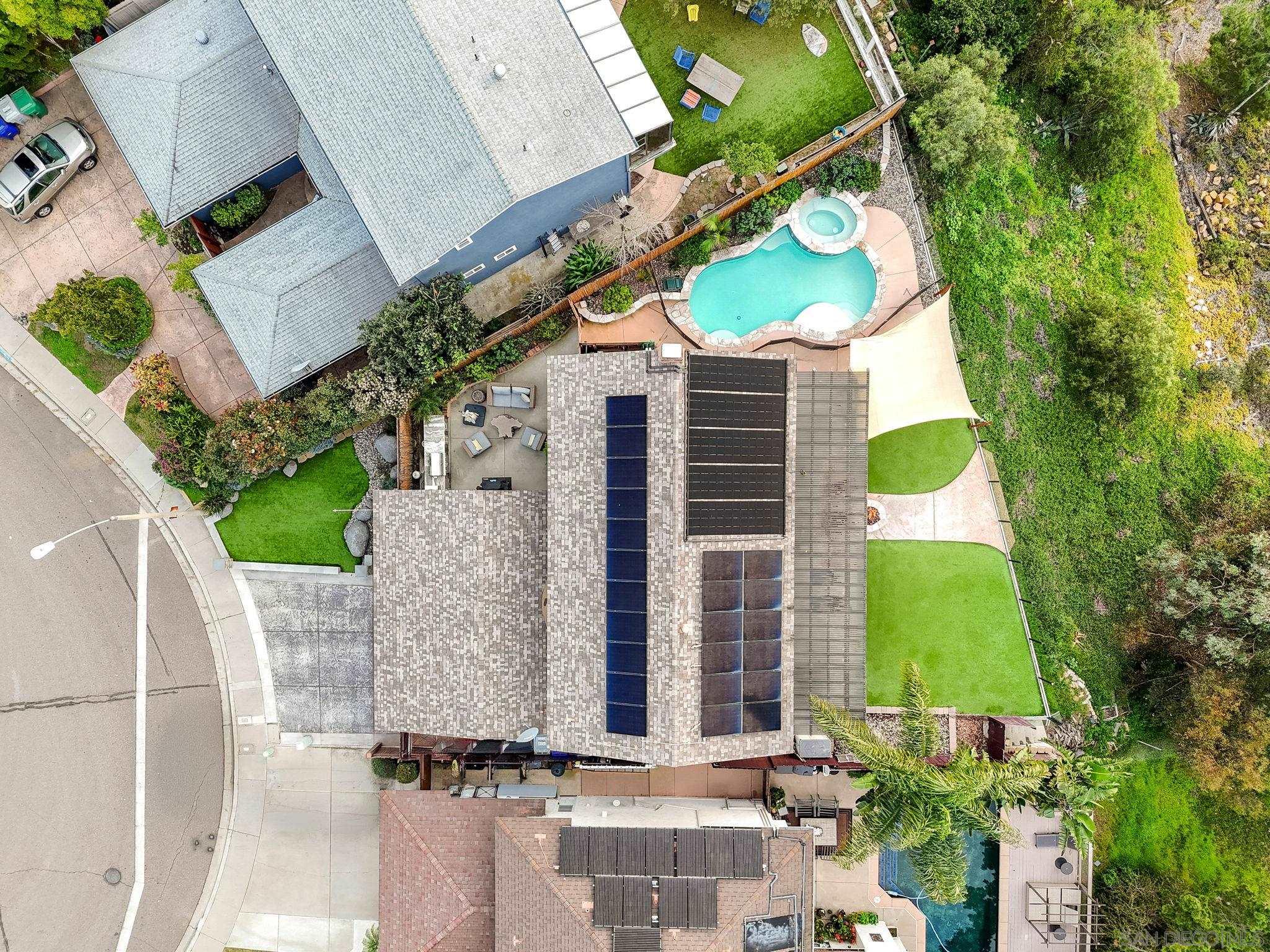 Detail Gallery Image 7 of 69 For 5134  Park Rim Dr., San Diego,  CA 92117 - 4 Beds | 2/1 Baths