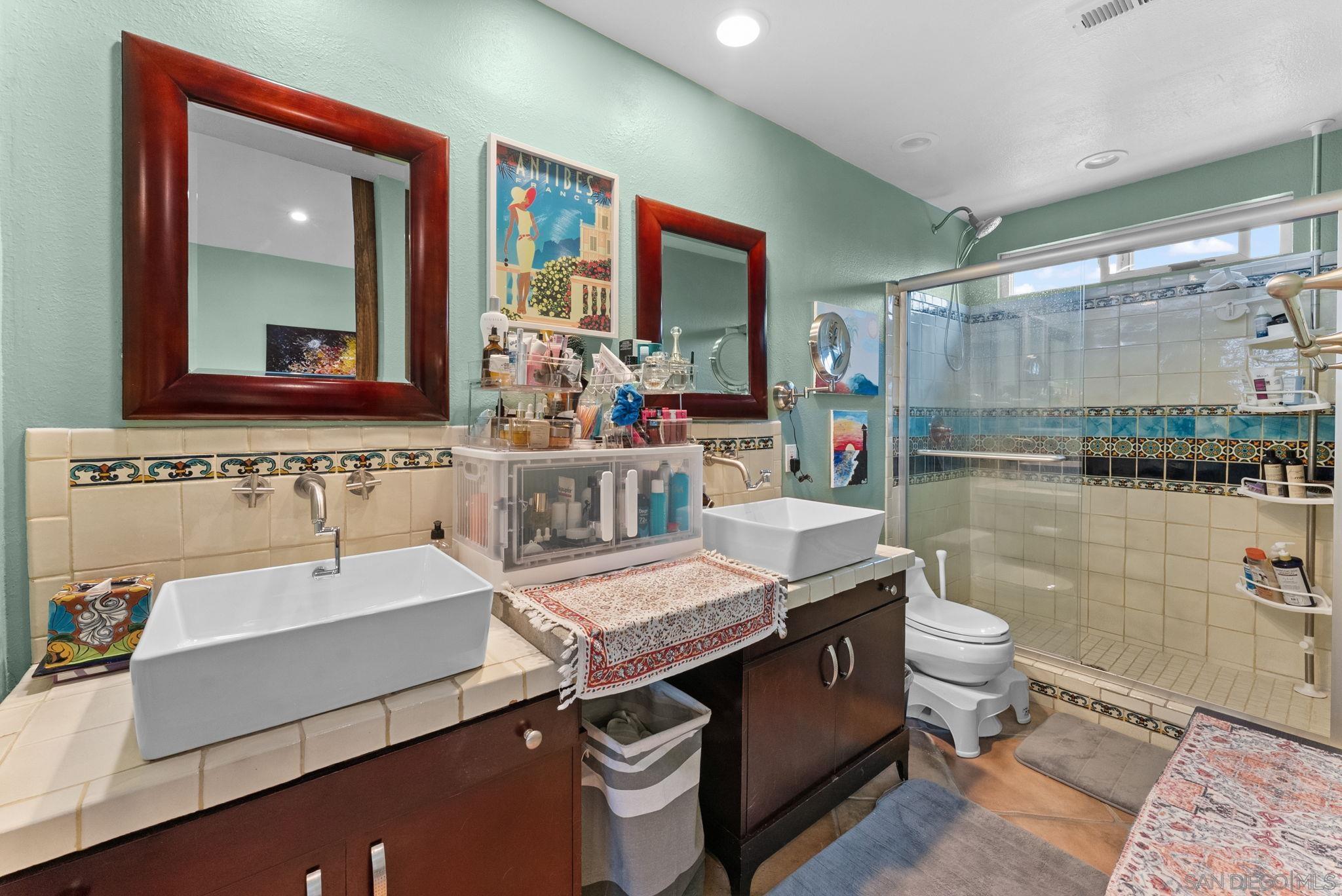 Detail Gallery Image 15 of 48 For 871  Blackwood Rd, Chula Vista,  CA 91910 - 5 Beds | 2/1 Baths