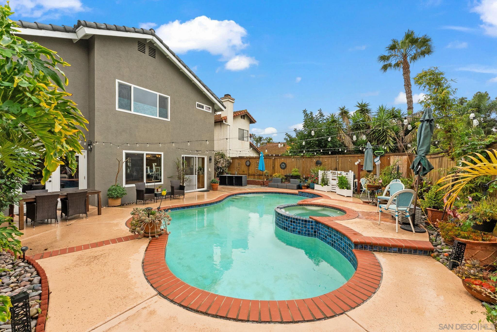 Detail Gallery Image 32 of 48 For 871  Blackwood Rd, Chula Vista,  CA 91910 - 5 Beds | 2/1 Baths