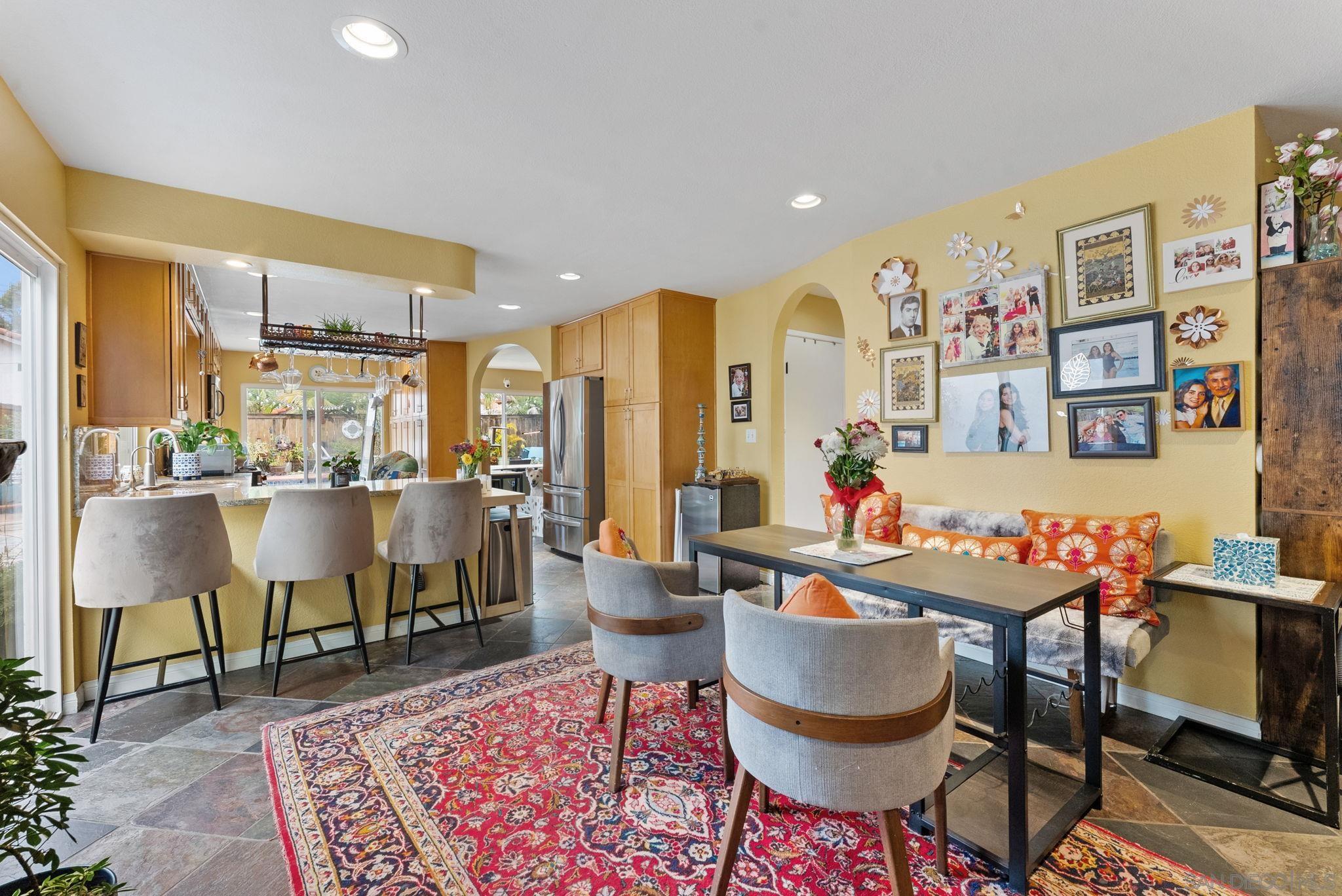 Detail Gallery Image 8 of 48 For 871  Blackwood Rd, Chula Vista,  CA 91910 - 5 Beds | 2/1 Baths