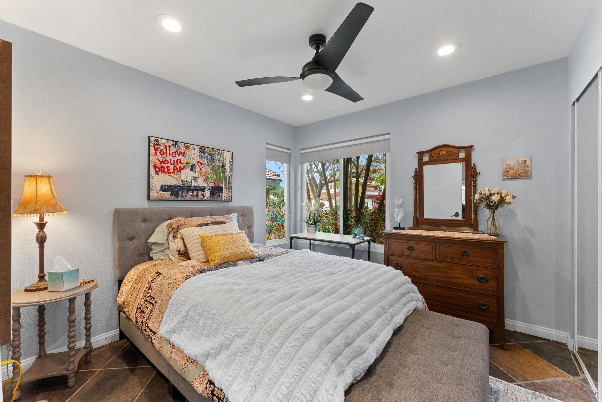 Detail Gallery Image 10 of 48 For 871  Blackwood Rd, Chula Vista,  CA 91910 - 5 Beds | 2/1 Baths