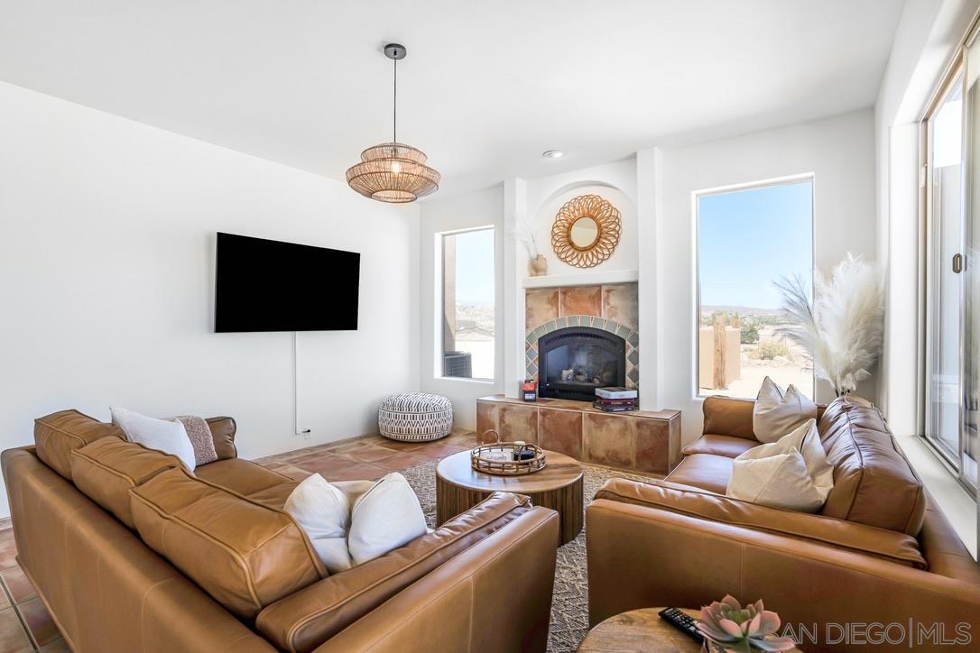 Detail Gallery Image 2 of 52 For 57388  Manzaniata Drive, Yucca Valley,  CA 92284 - 3 Beds | 2/1 Baths