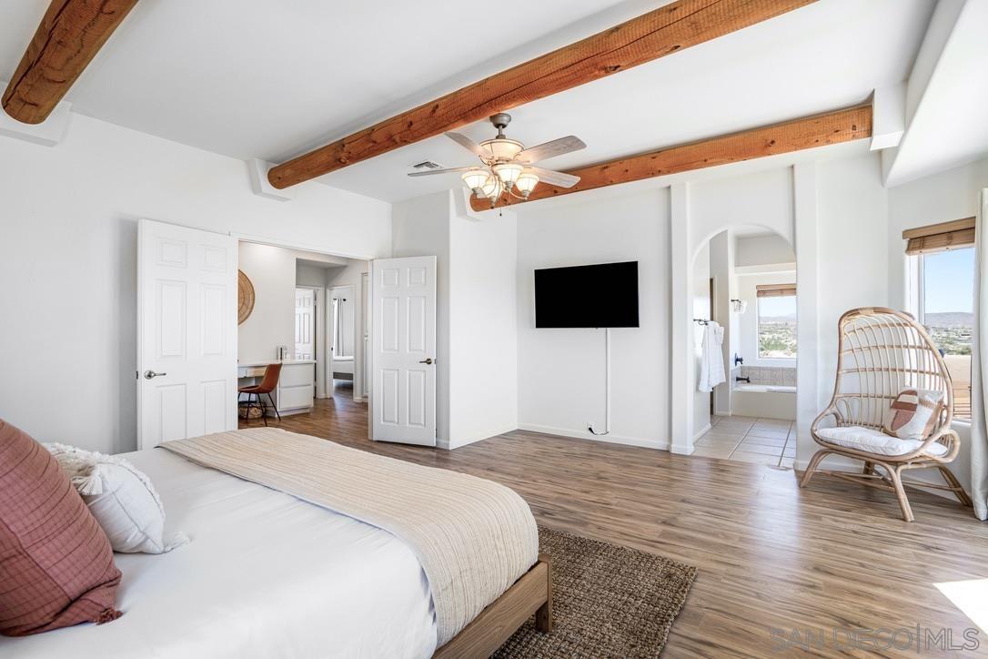 Detail Gallery Image 16 of 52 For 57388  Manzaniata Drive, Yucca Valley,  CA 92284 - 3 Beds | 2/1 Baths