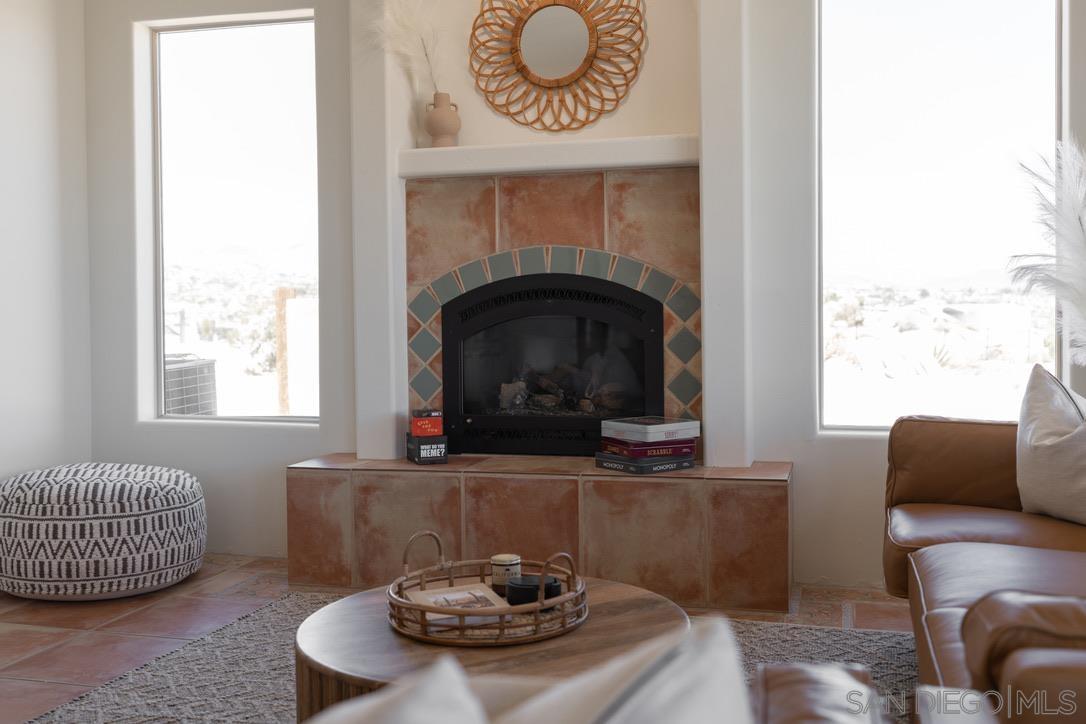 Detail Gallery Image 9 of 52 For 57388  Manzaniata Drive, Yucca Valley,  CA 92284 - 3 Beds | 2/1 Baths