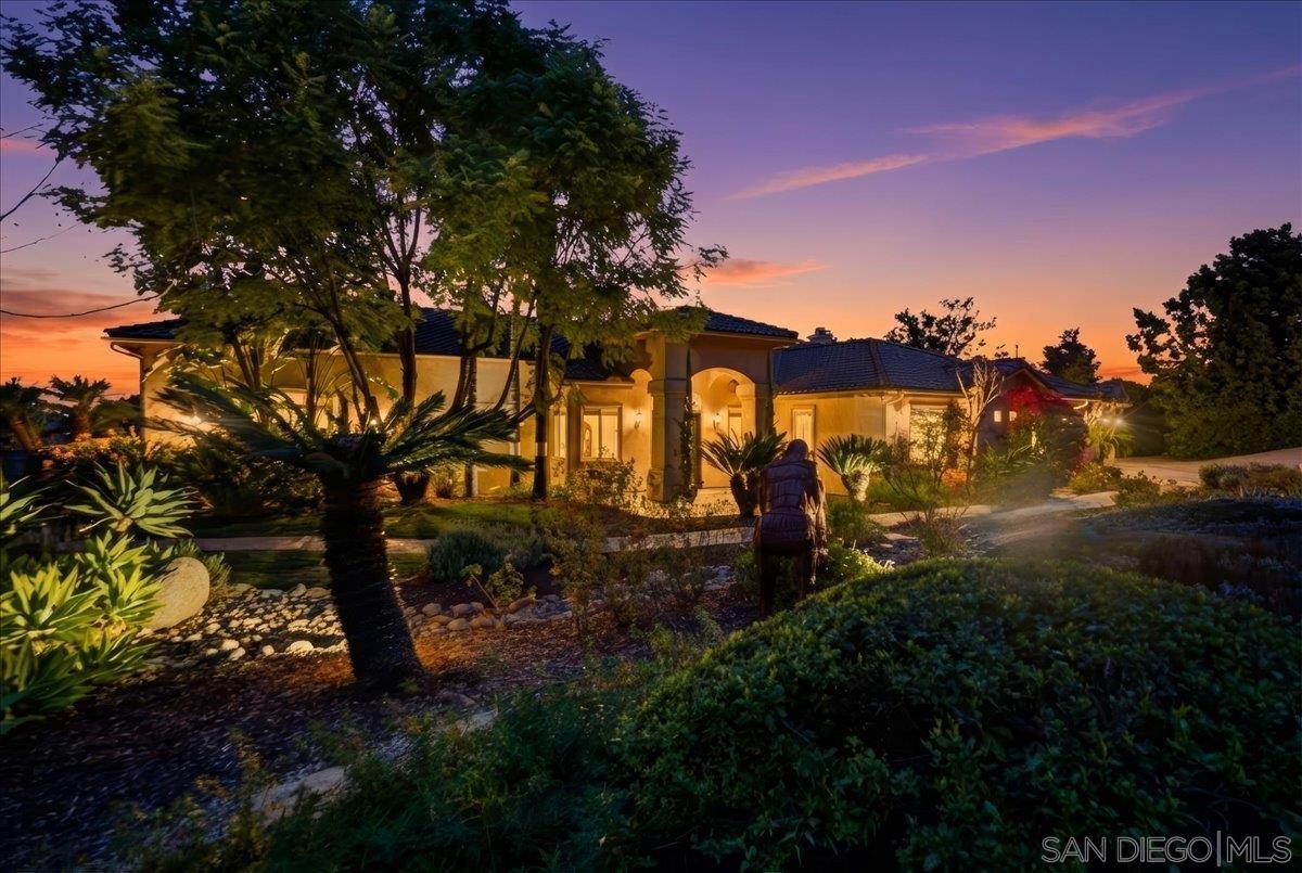 Front Image Thumbnail for SD260003761