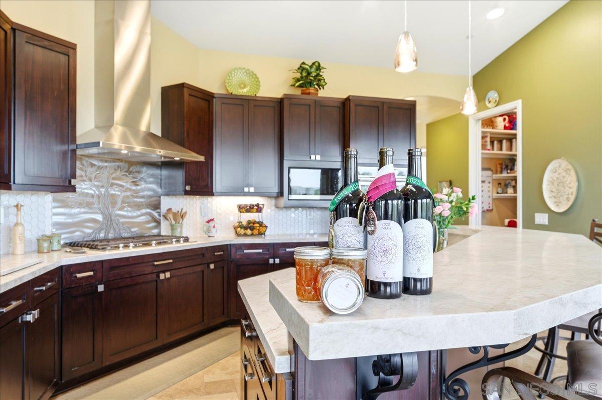 Detail Gallery Image 16 of 75 For 11568  Minneola Cir, Valley Center,  CA 92082 - 4 Beds | 4/1 Baths