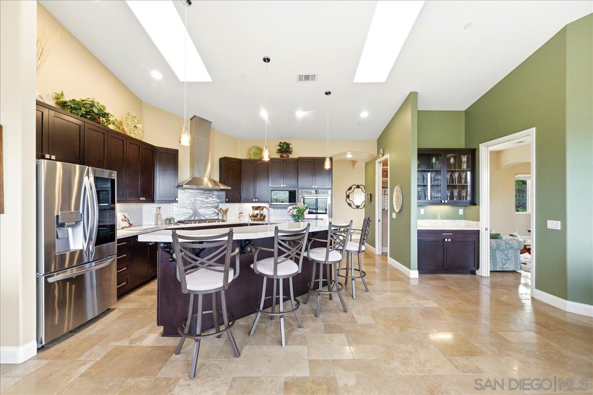 Detail Gallery Image 17 of 75 For 11568  Minneola Cir, Valley Center,  CA 92082 - 4 Beds | 4/1 Baths