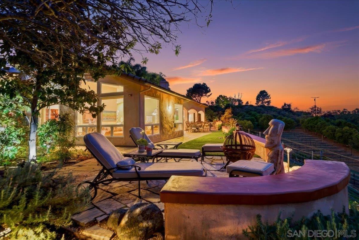 Detail Gallery Image 3 of 75 For 11568  Minneola Cir, Valley Center,  CA 92082 - 4 Beds | 4/1 Baths