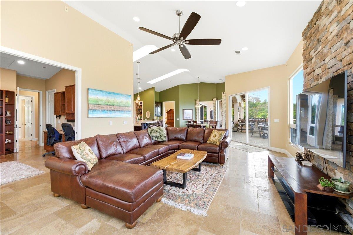 Detail Gallery Image 23 of 75 For 11568  Minneola Cir, Valley Center,  CA 92082 - 4 Beds | 4/1 Baths
