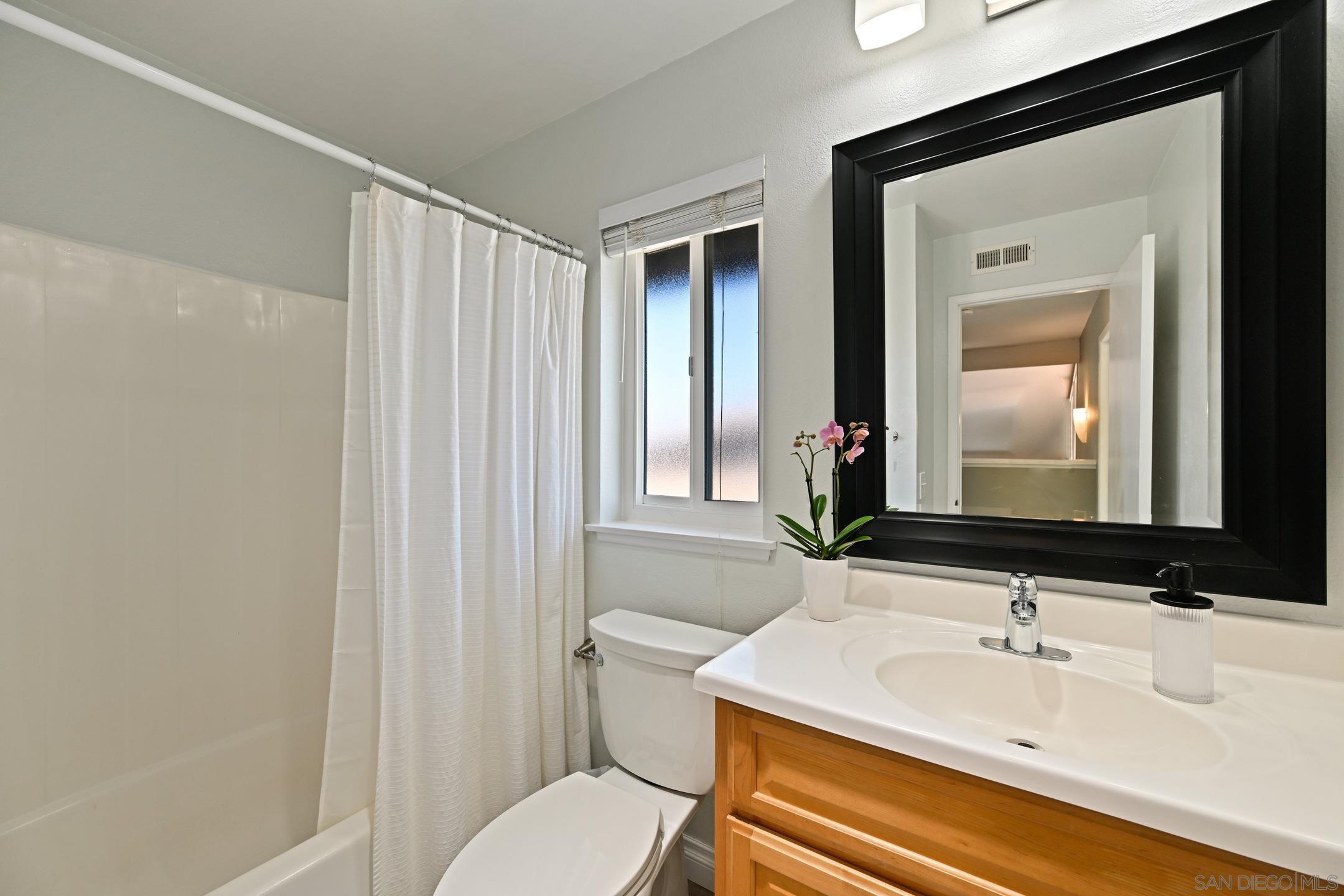 Detail Gallery Image 21 of 31 For 11450  Cabela Pl, San Diego,  CA 92127 - 3 Beds | 2/1 Baths