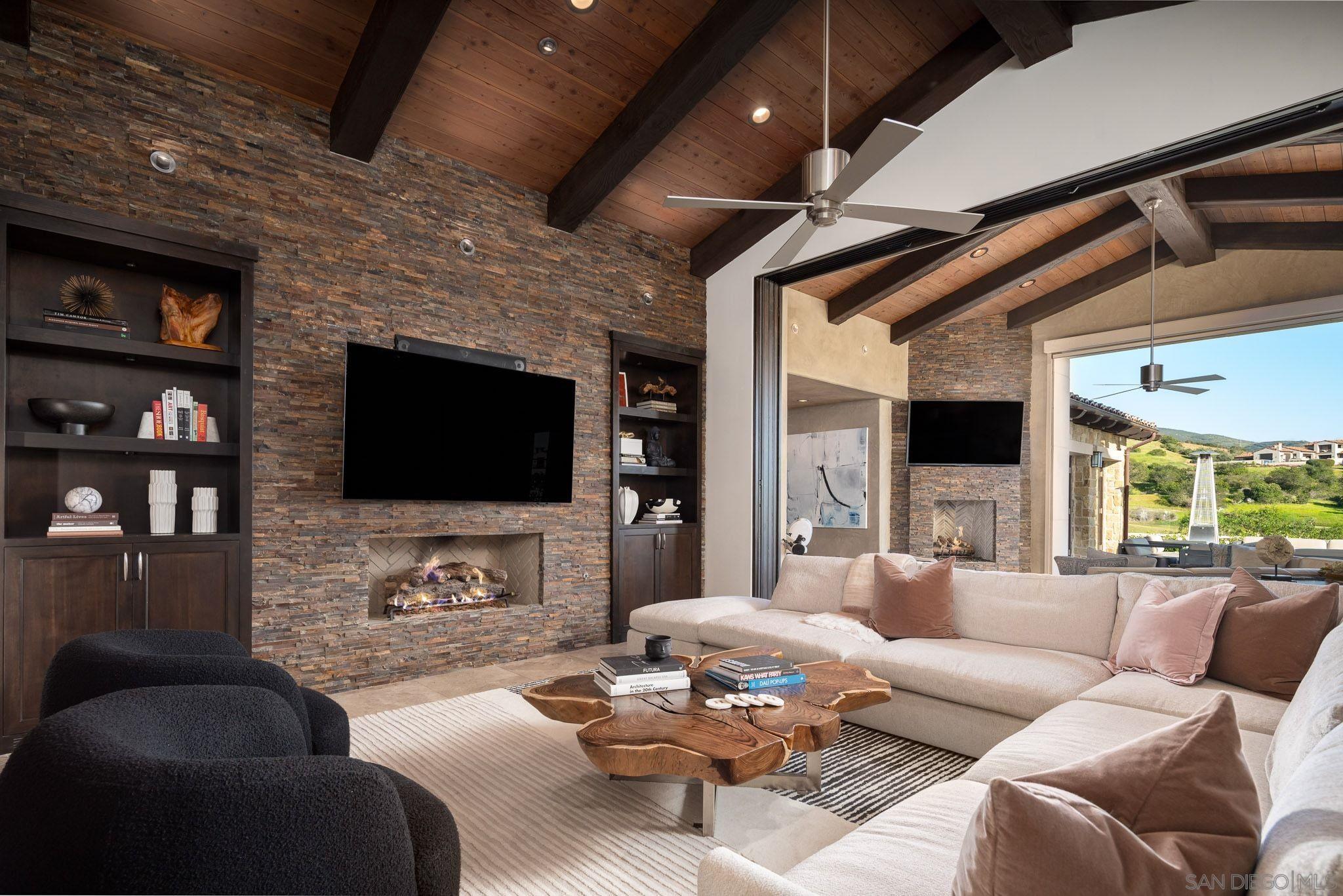 Detail Gallery Image 2 of 32 For 7795  Sendero Angelica, San Diego,  CA 92127 - 5 Beds | 5/2 Baths