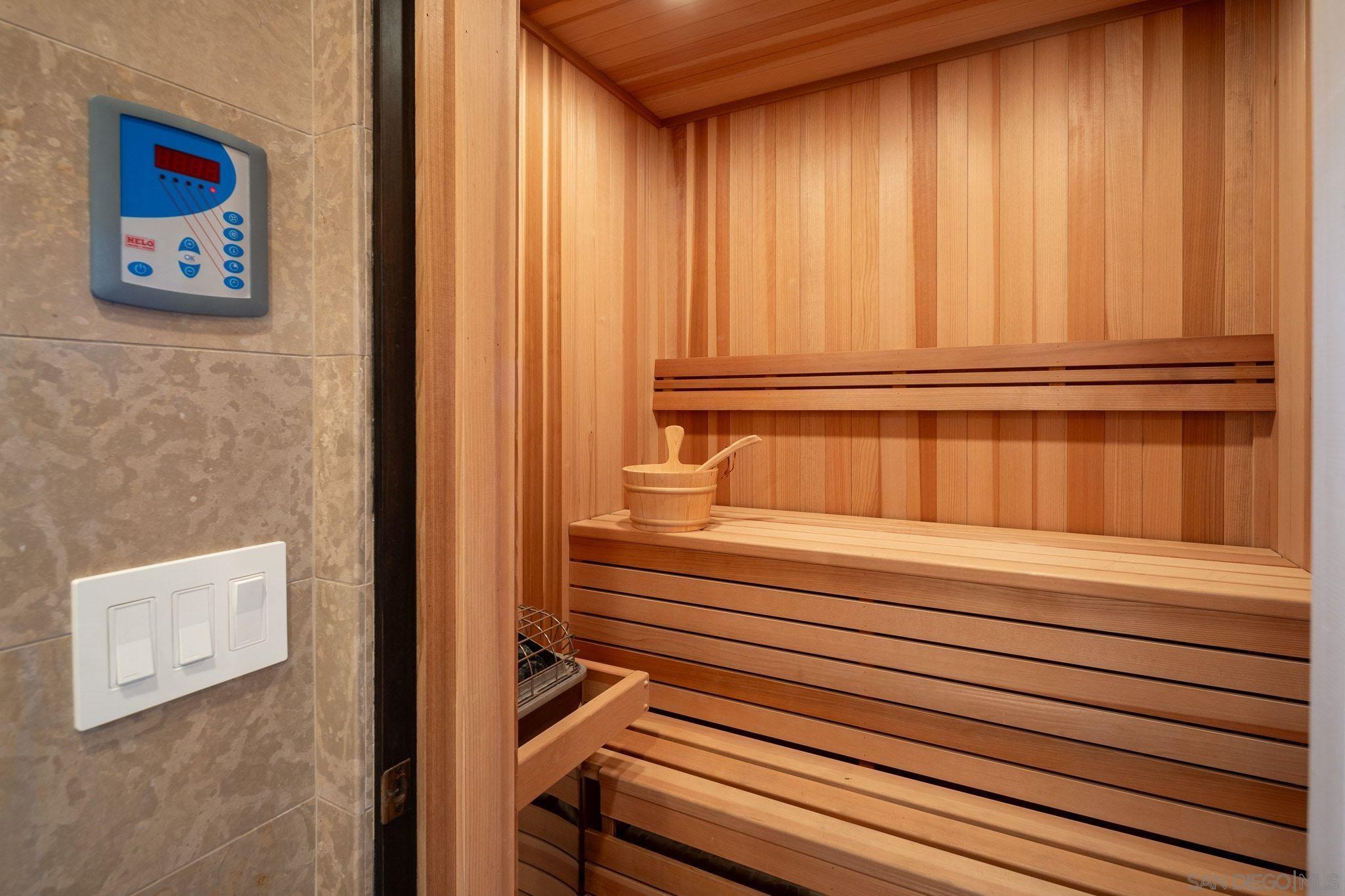 Detail Gallery Image 18 of 32 For 7795  Sendero Angelica, San Diego,  CA 92127 - 5 Beds | 5/2 Baths