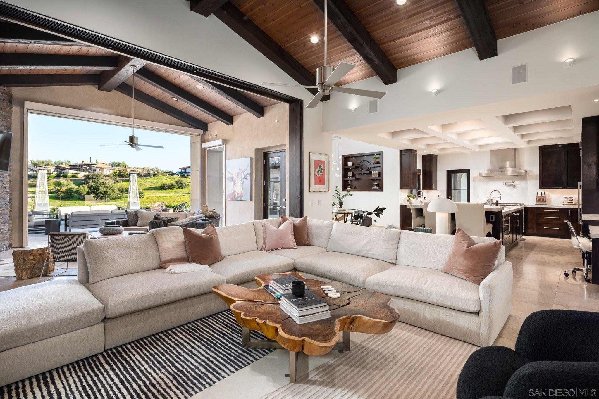 Detail Gallery Image 3 of 32 For 7795  Sendero Angelica, San Diego,  CA 92127 - 5 Beds | 5/2 Baths